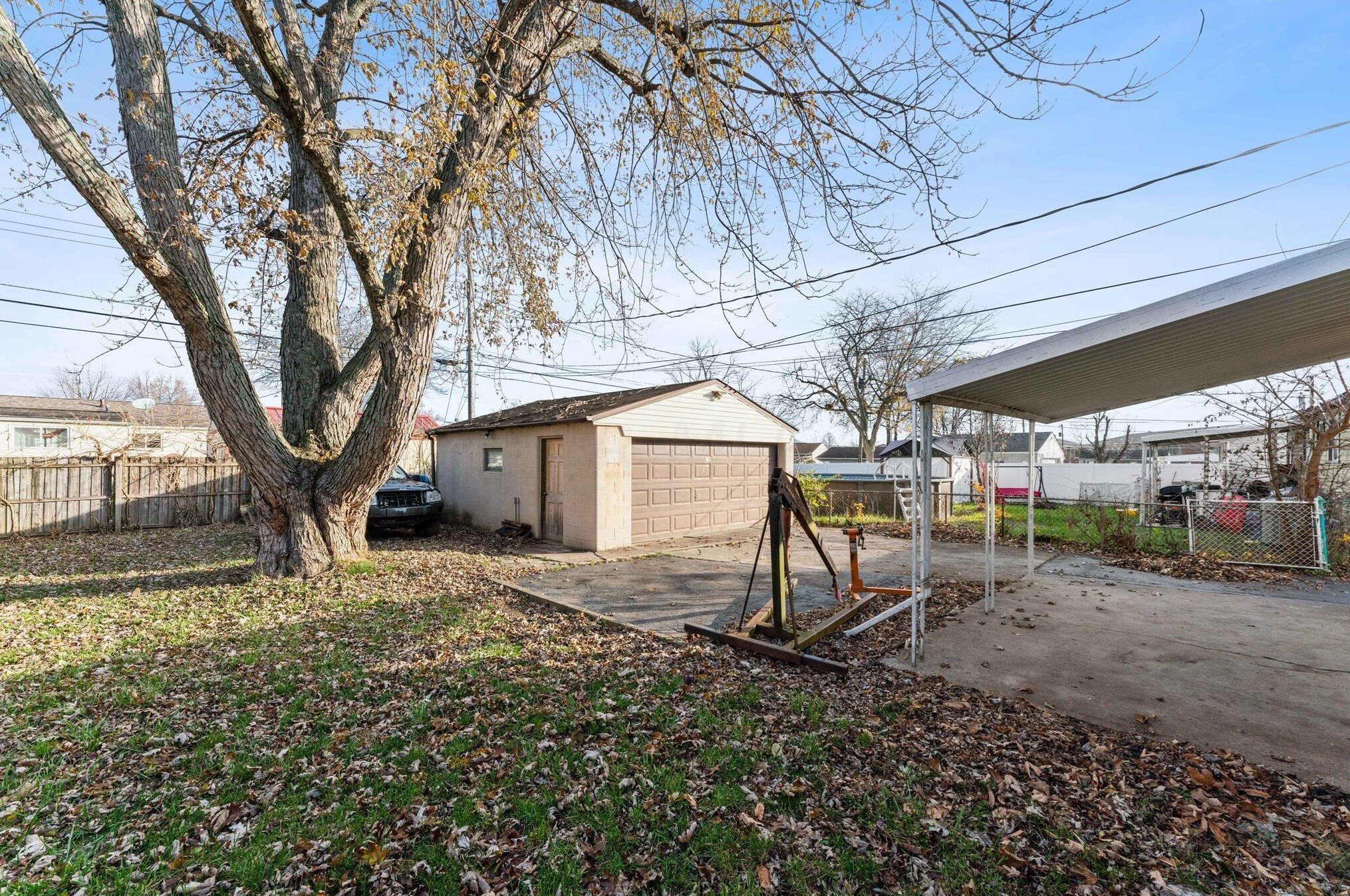 3760 Lynward Rd, Columbus OH 43228-3138 exterior