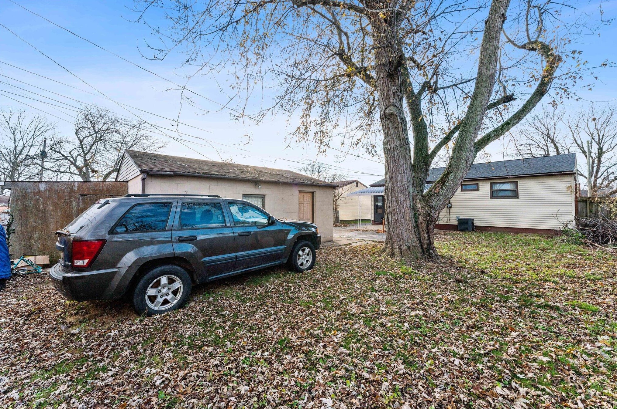 3760 Lynward Rd, Columbus OH 43228-3138 exterior