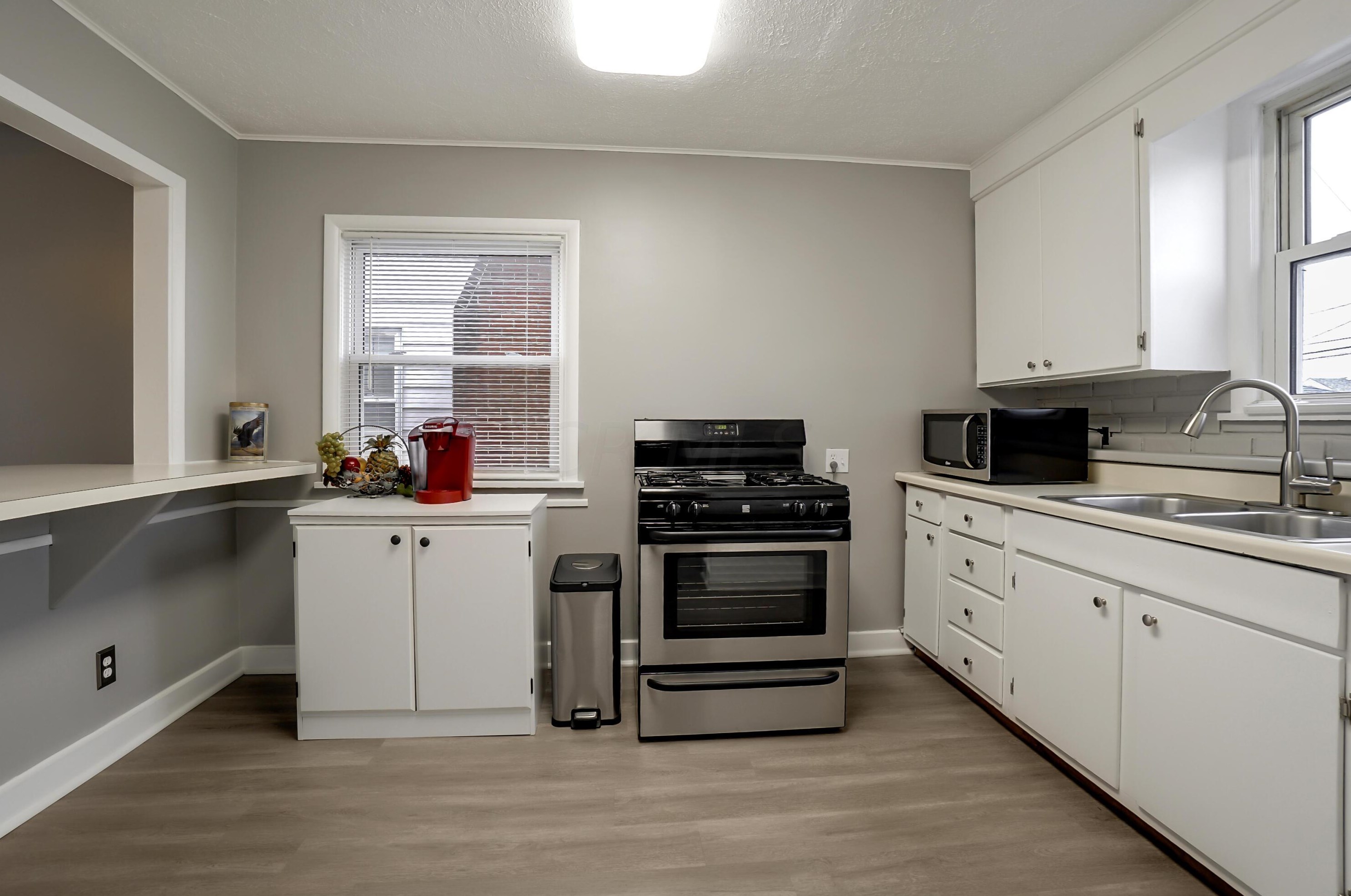 312 Brinker Ave, Columbus OH 43204-2036 exterior