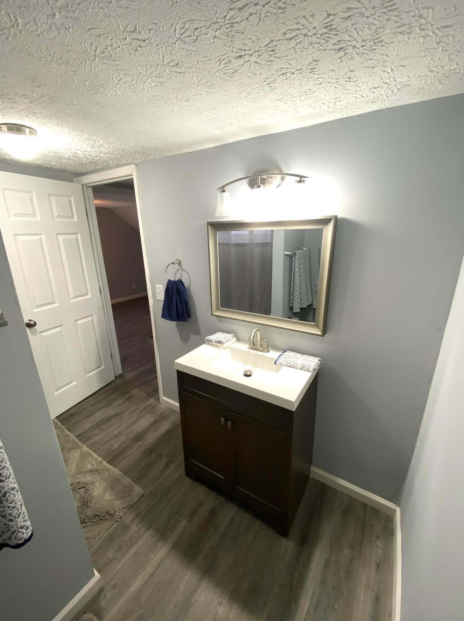 147 Nashoba Ave, Columbus OH 43223-1215 exterior