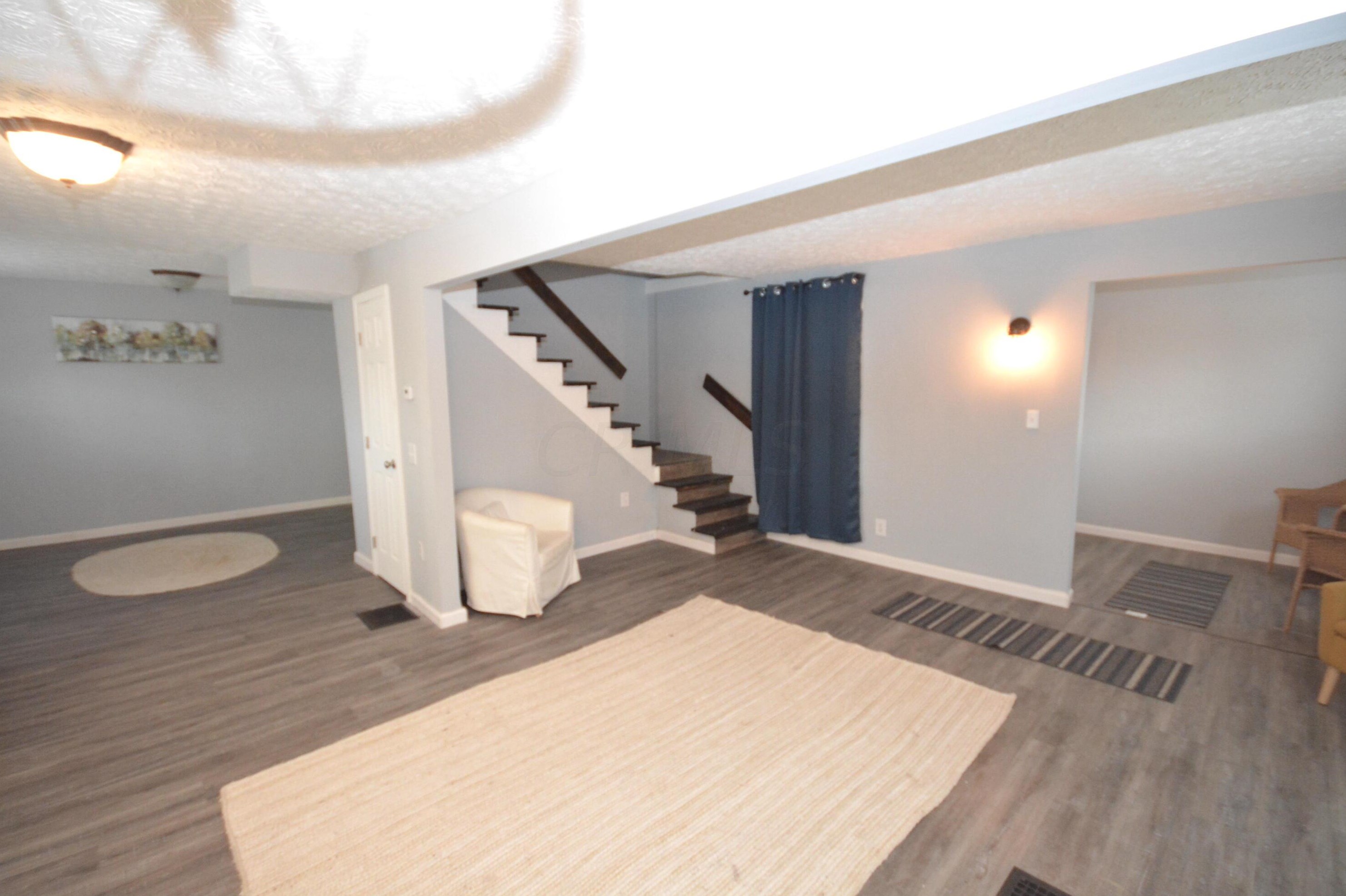 147 Nashoba Ave, Columbus OH 43223-1215 exterior