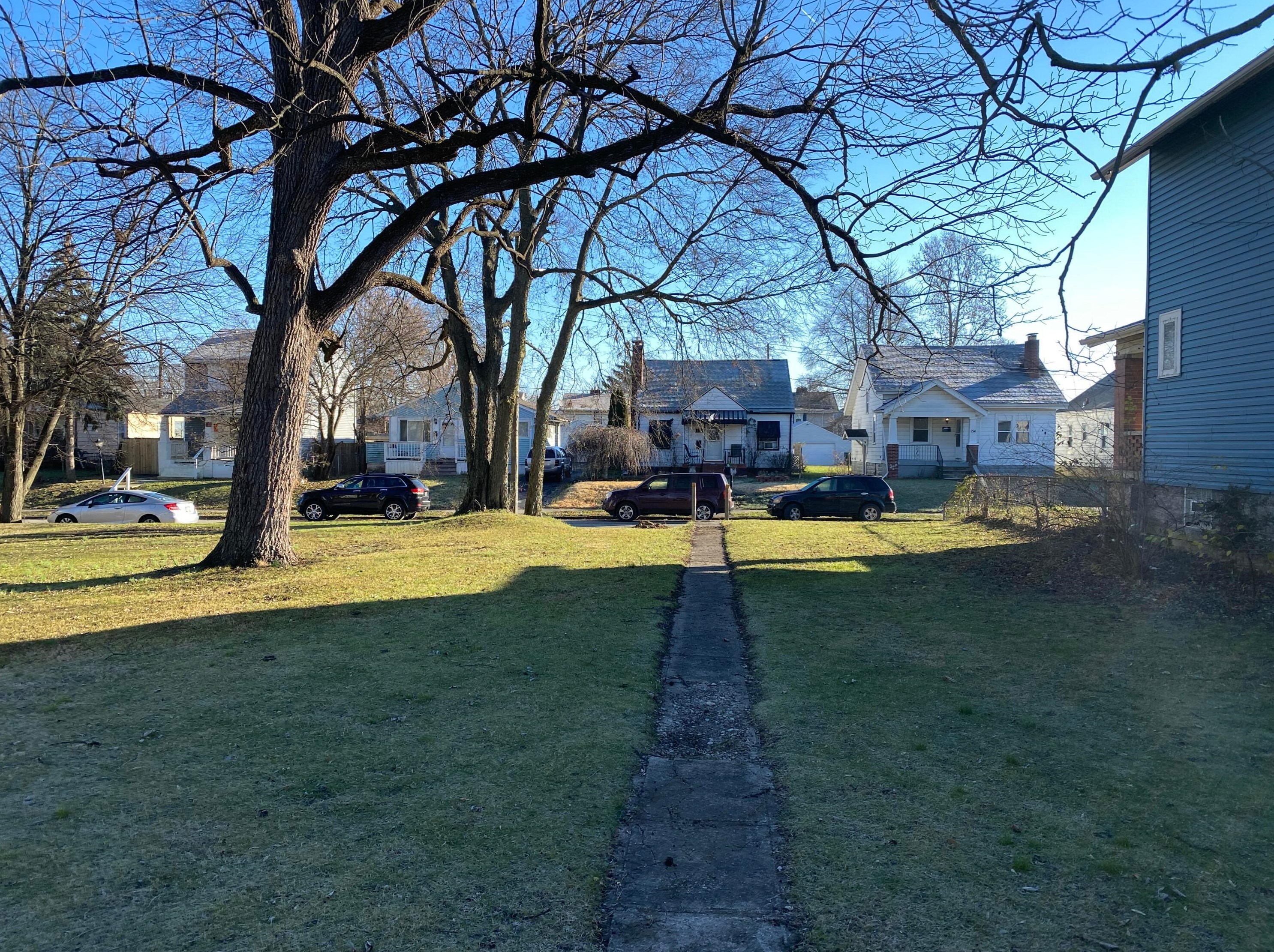 147 Nashoba Ave, Columbus OH 43223-1215 exterior