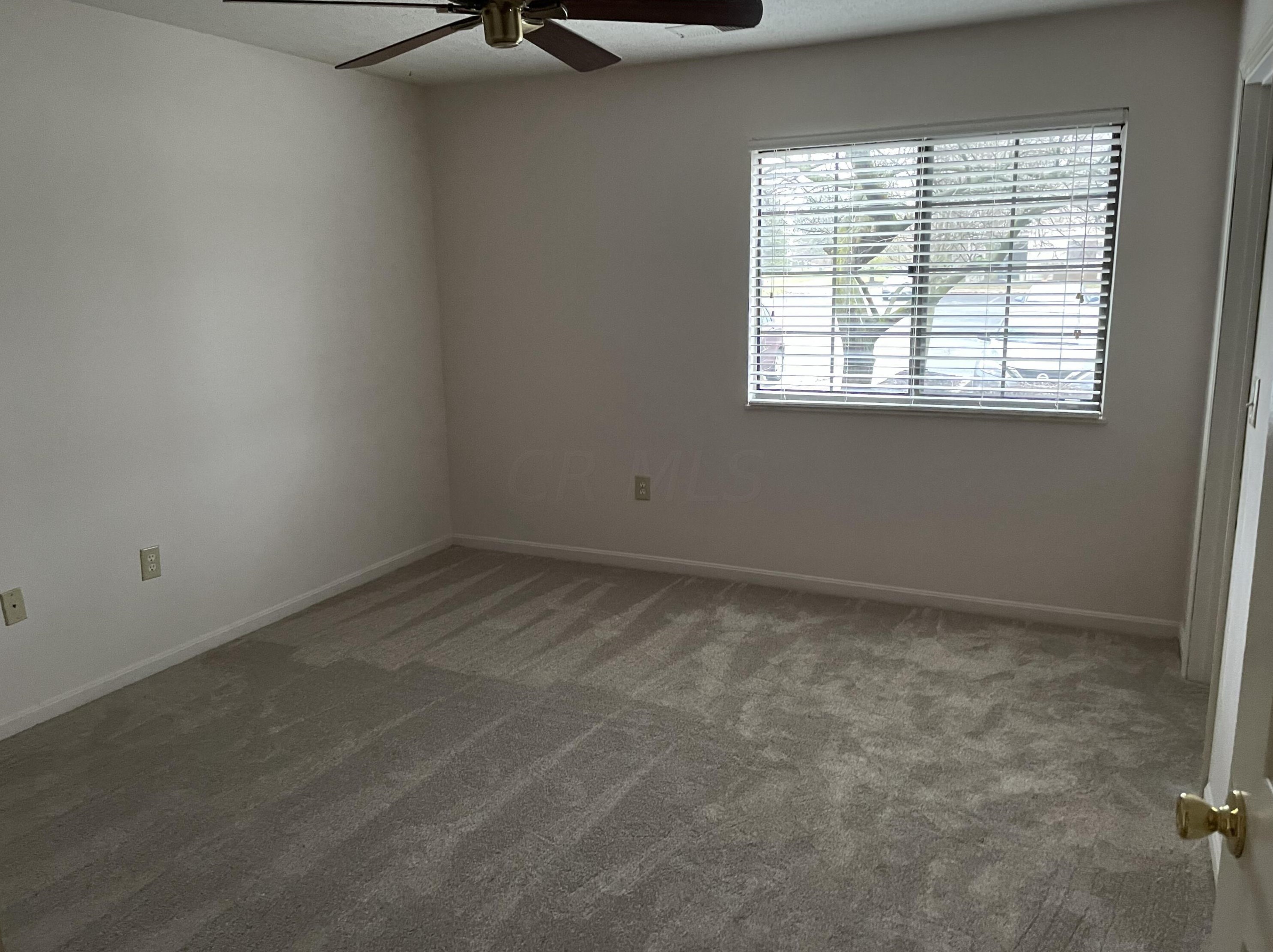 6711 Meadow Creek Dr, Columbus OH  43235-7911 exterior