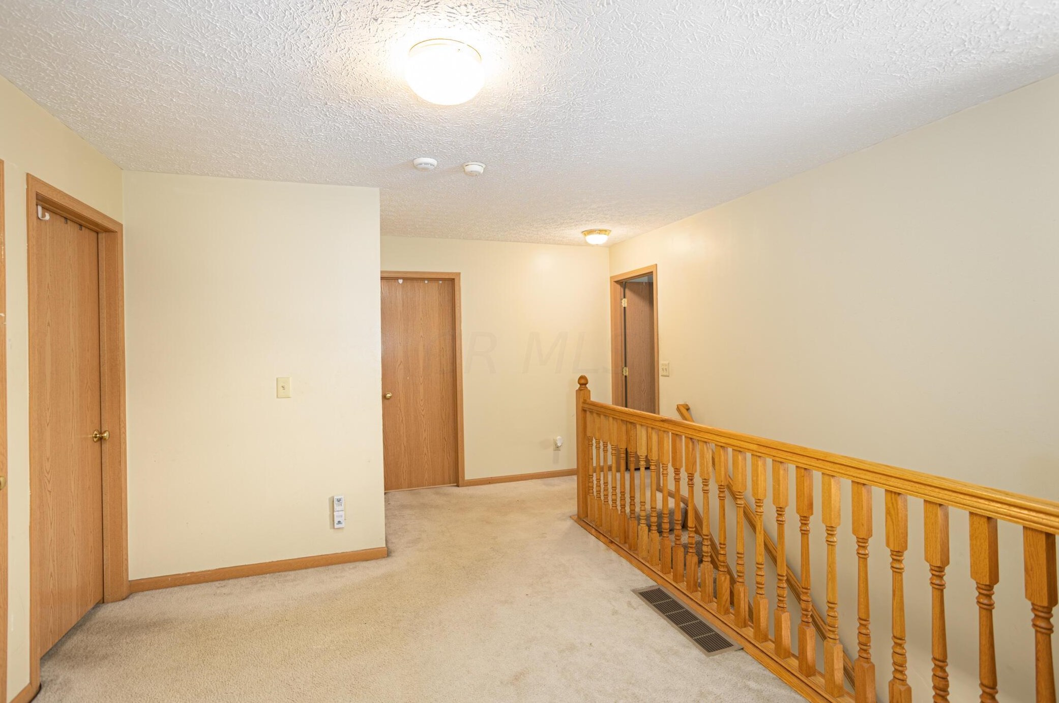 3431 Omega Dr, Columbus OH 43231-8815 exterior