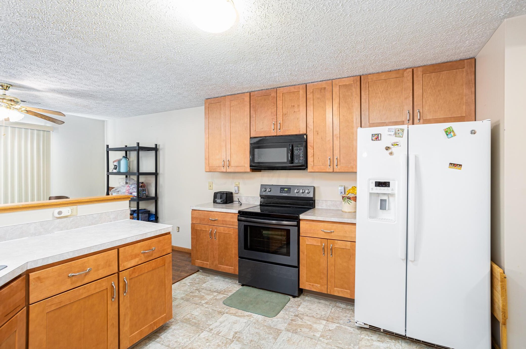 3431 Omega Dr, Columbus OH 43231-8815 exterior