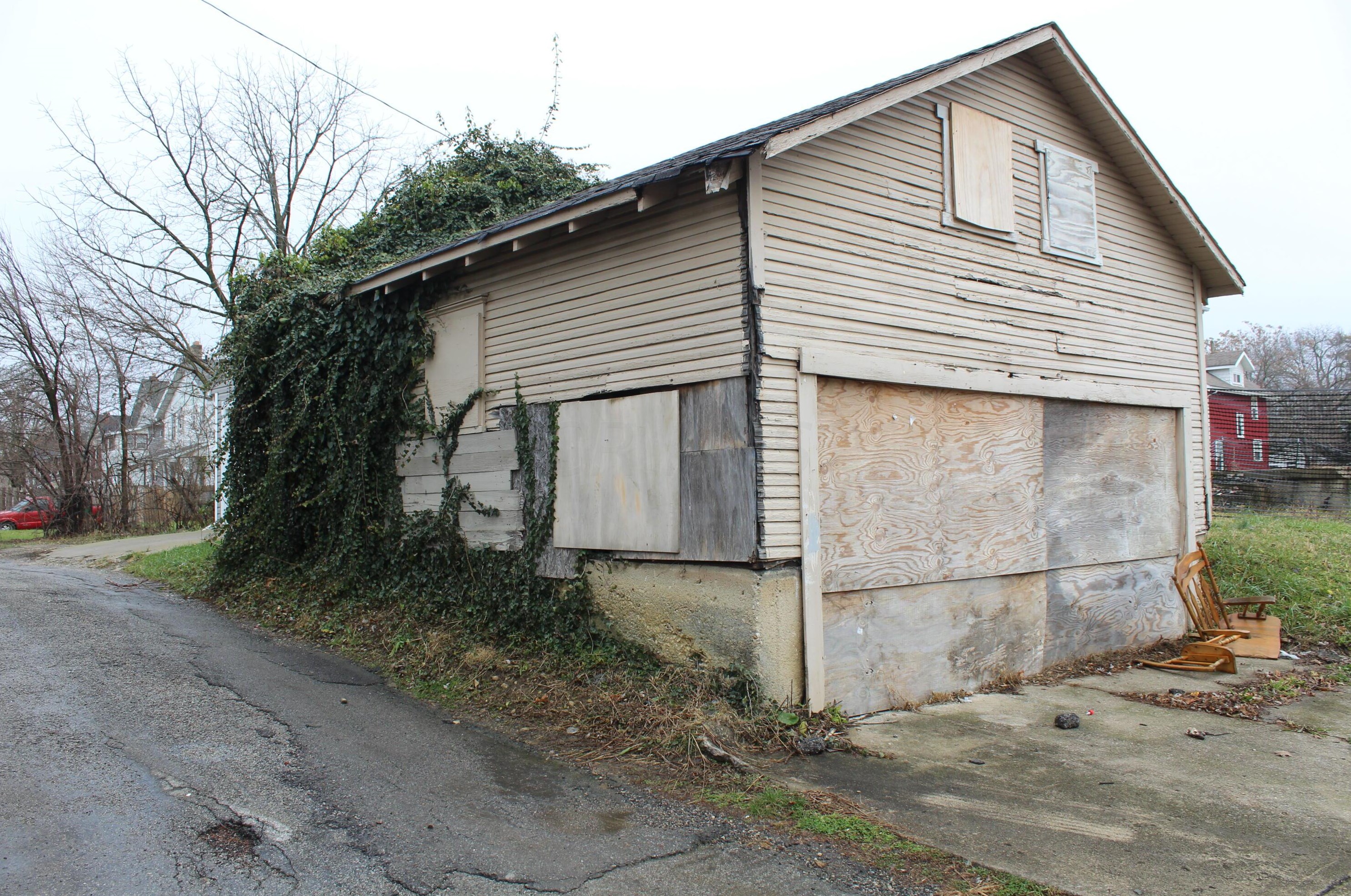 981 Gilbert St, Columbus OH  43206-1567 exterior