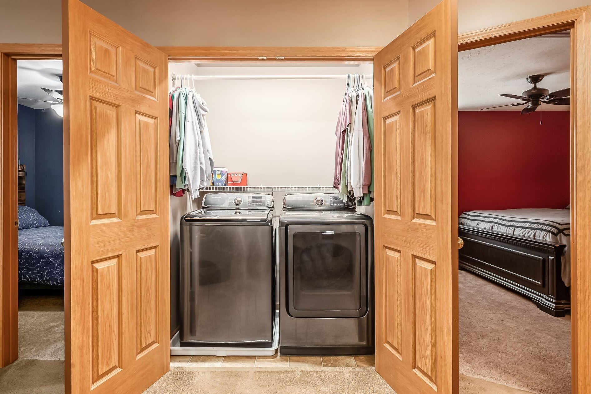 6811 Riding Trl Dr, Cnl Wnchstr OH  43110-7824 exterior