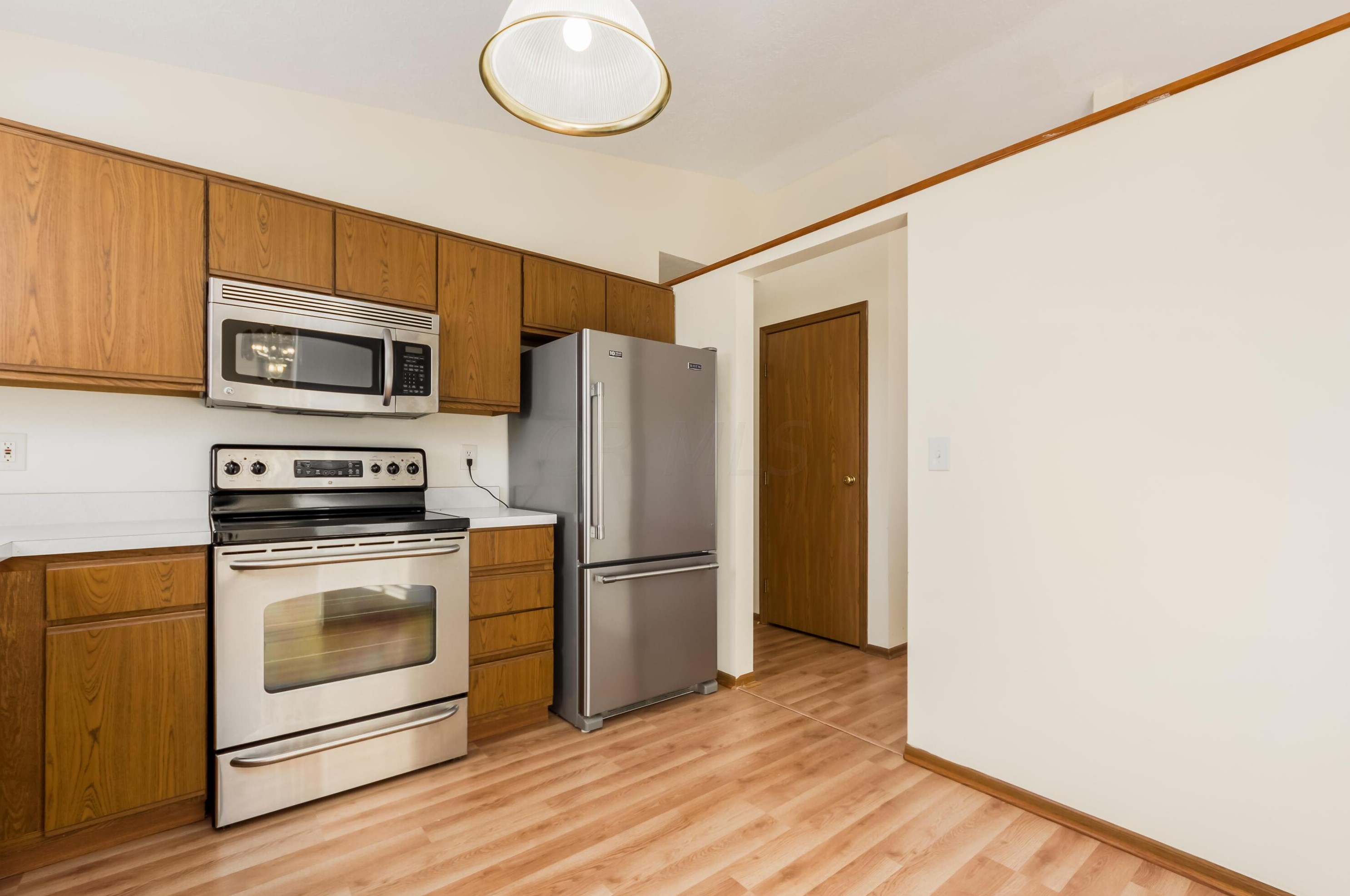 1308 Pinnacle Dr, Columbus OH 43204-1776 exterior