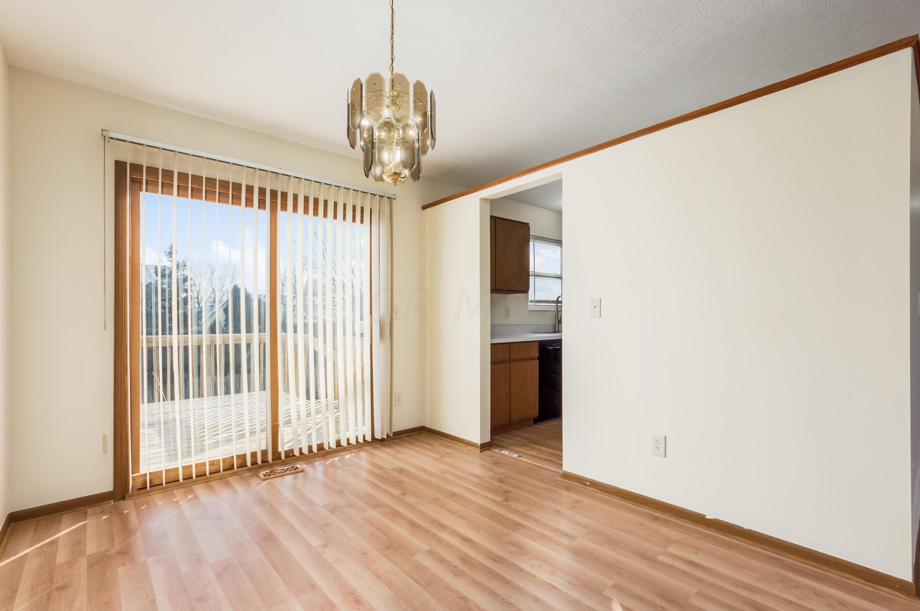 1308 Pinnacle Dr, Columbus OH 43204-1776 exterior