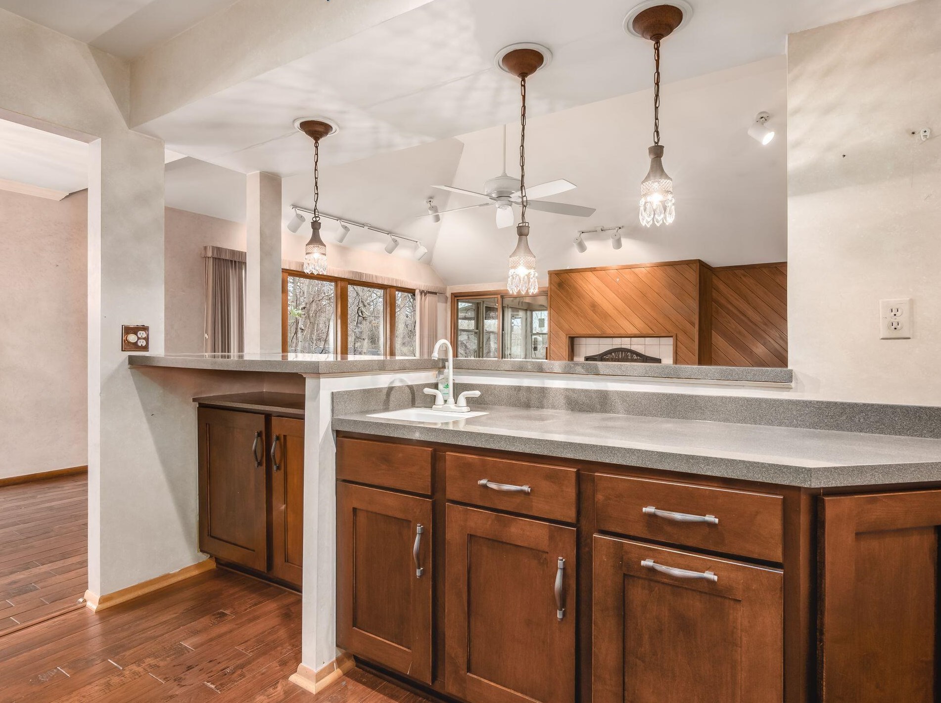 730 Old Oak Trce, Columbus OH 43235-1760 exterior