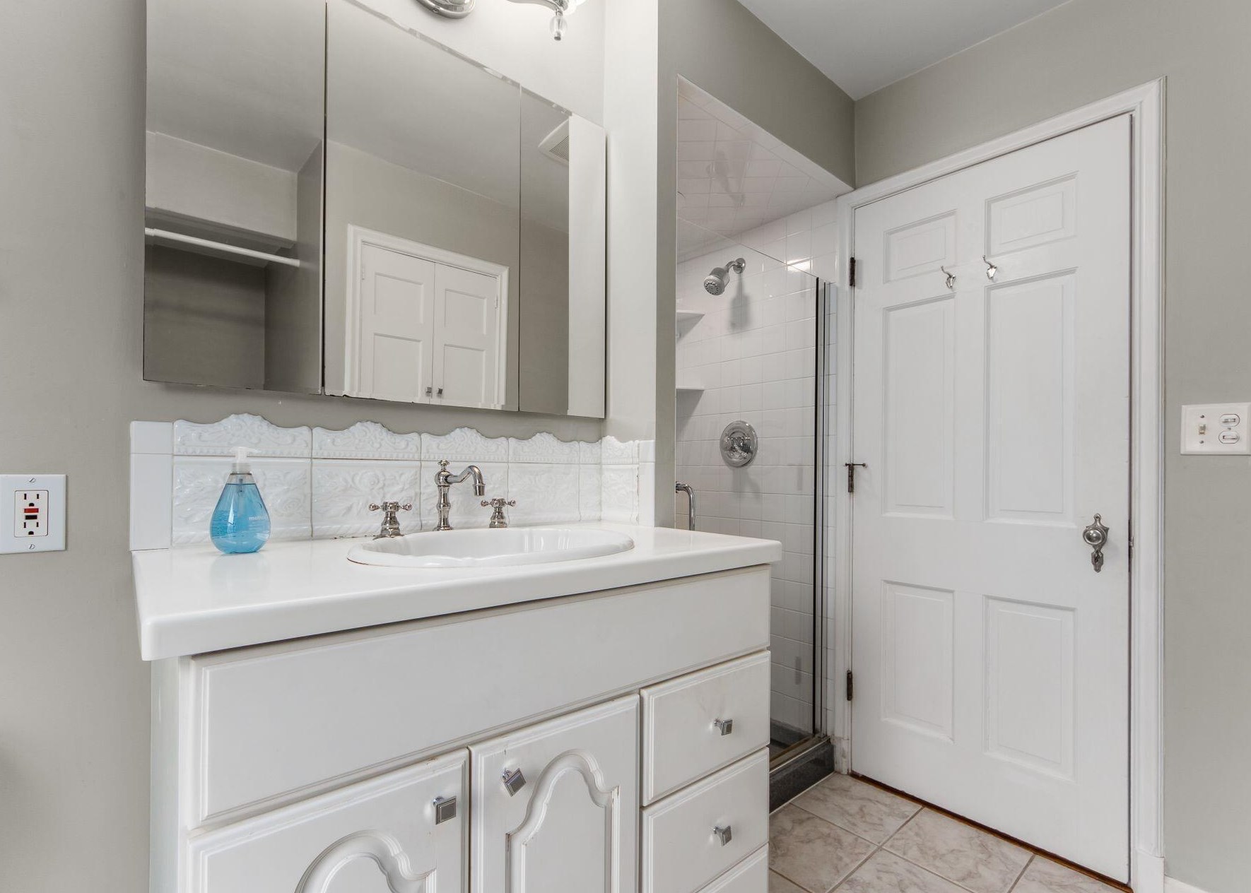 1740 Essex Rd, Columbus OH 43221-3845 exterior