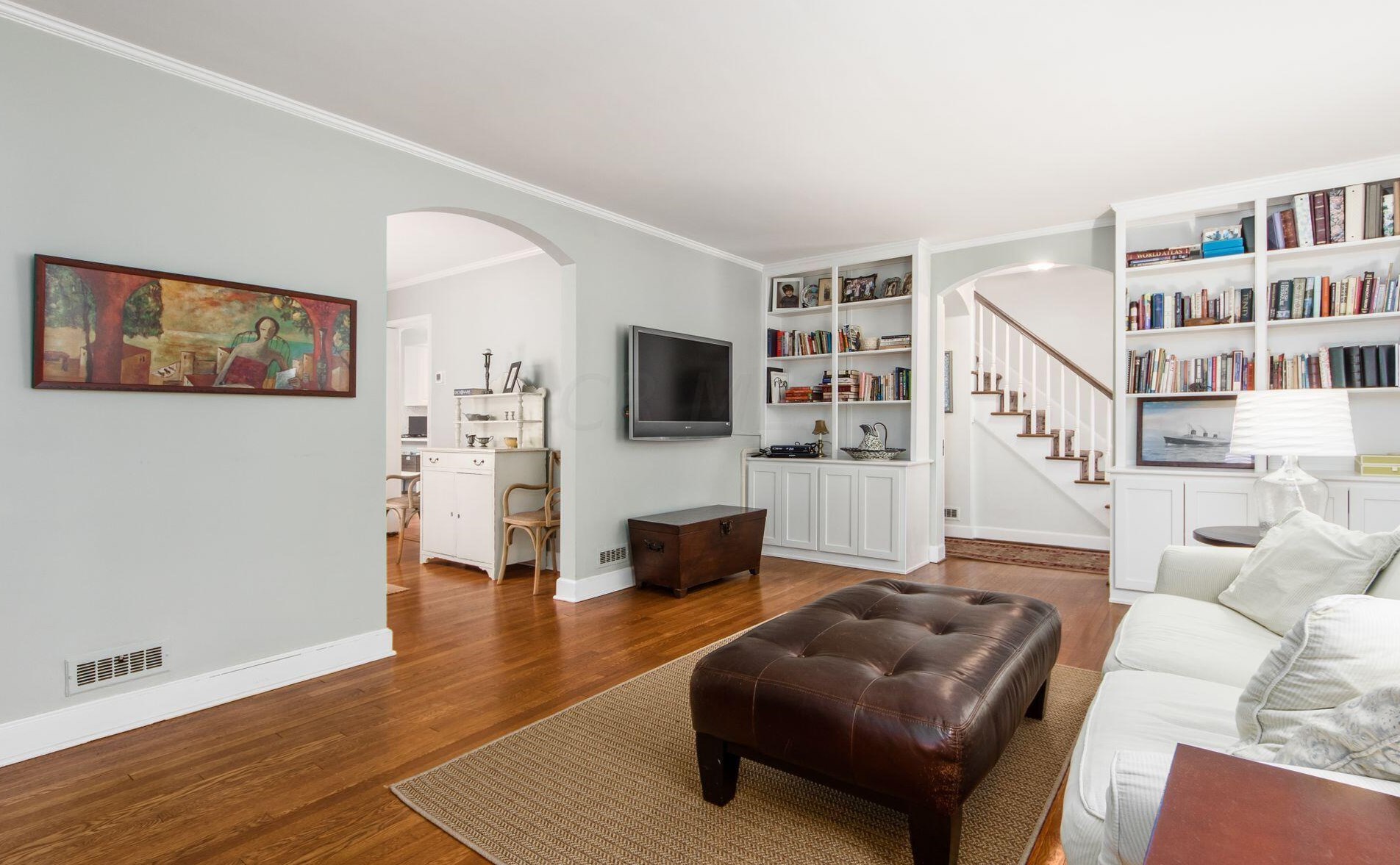 1740 Essex Rd, Columbus OH 43221-3845 exterior