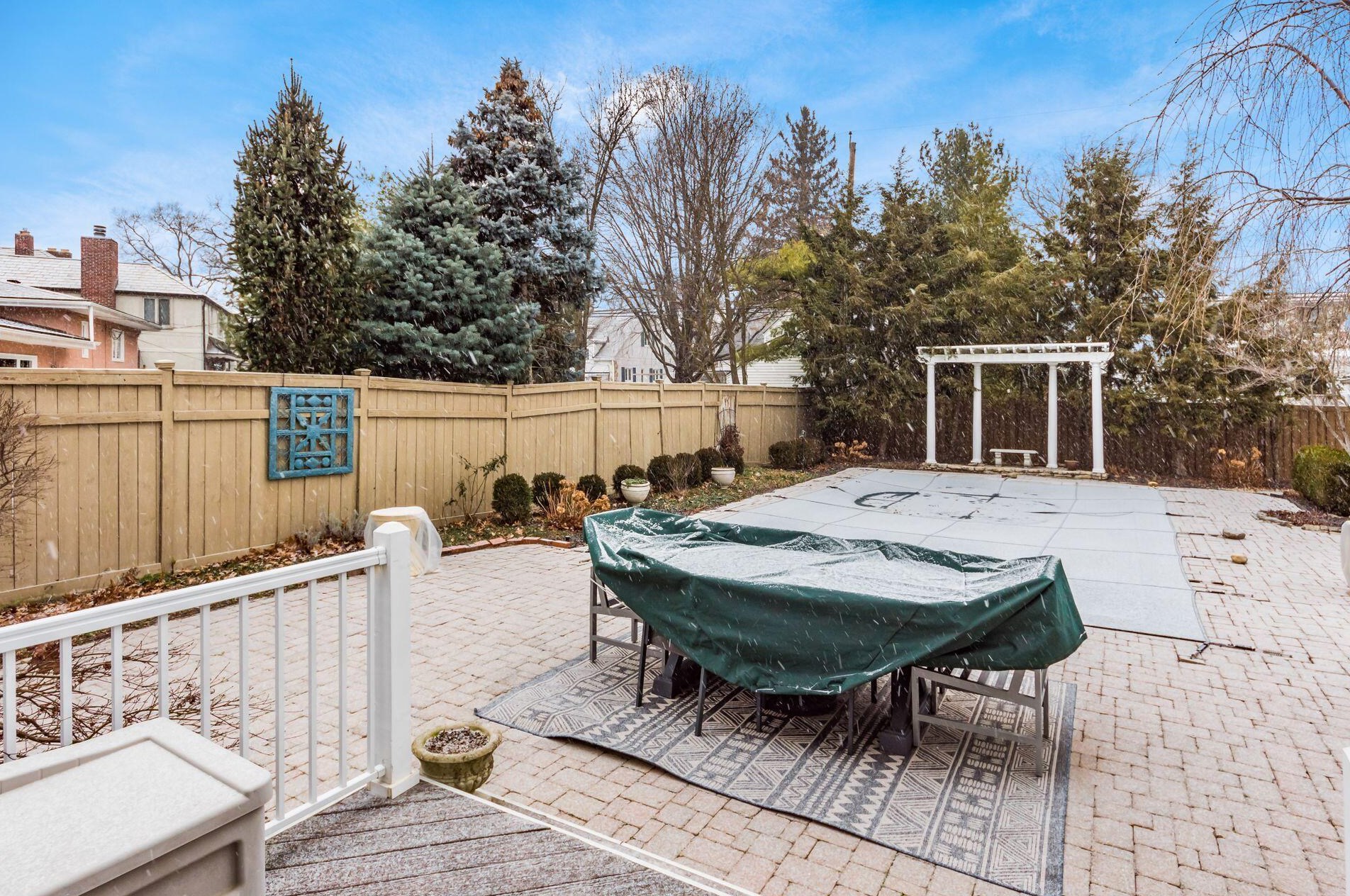 1740 Essex Rd, Columbus OH 43221-3845 exterior