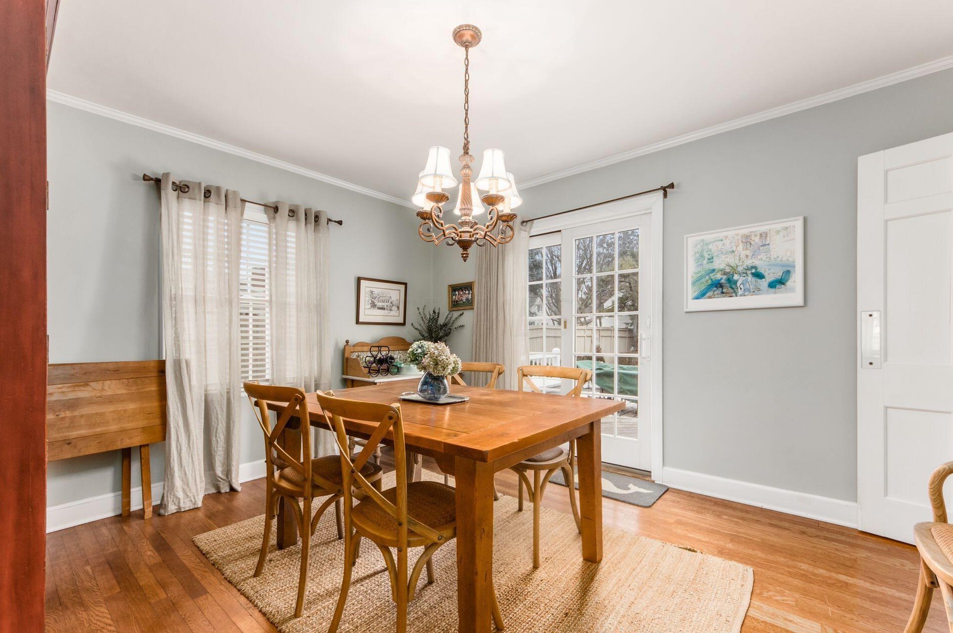 1740 Essex Rd, Columbus OH 43221-3845 exterior