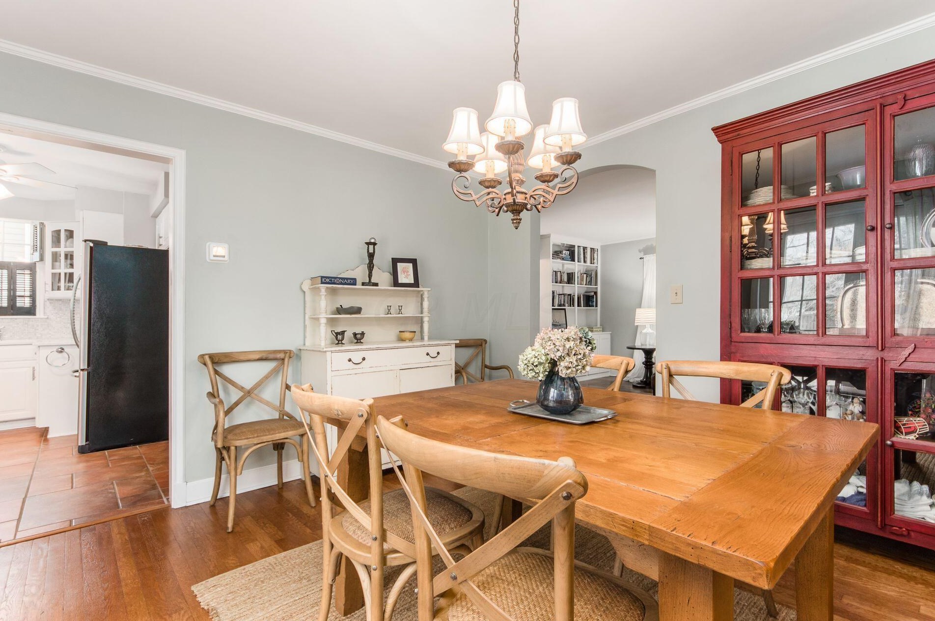 1740 Essex Rd, Columbus OH 43221-3845 exterior