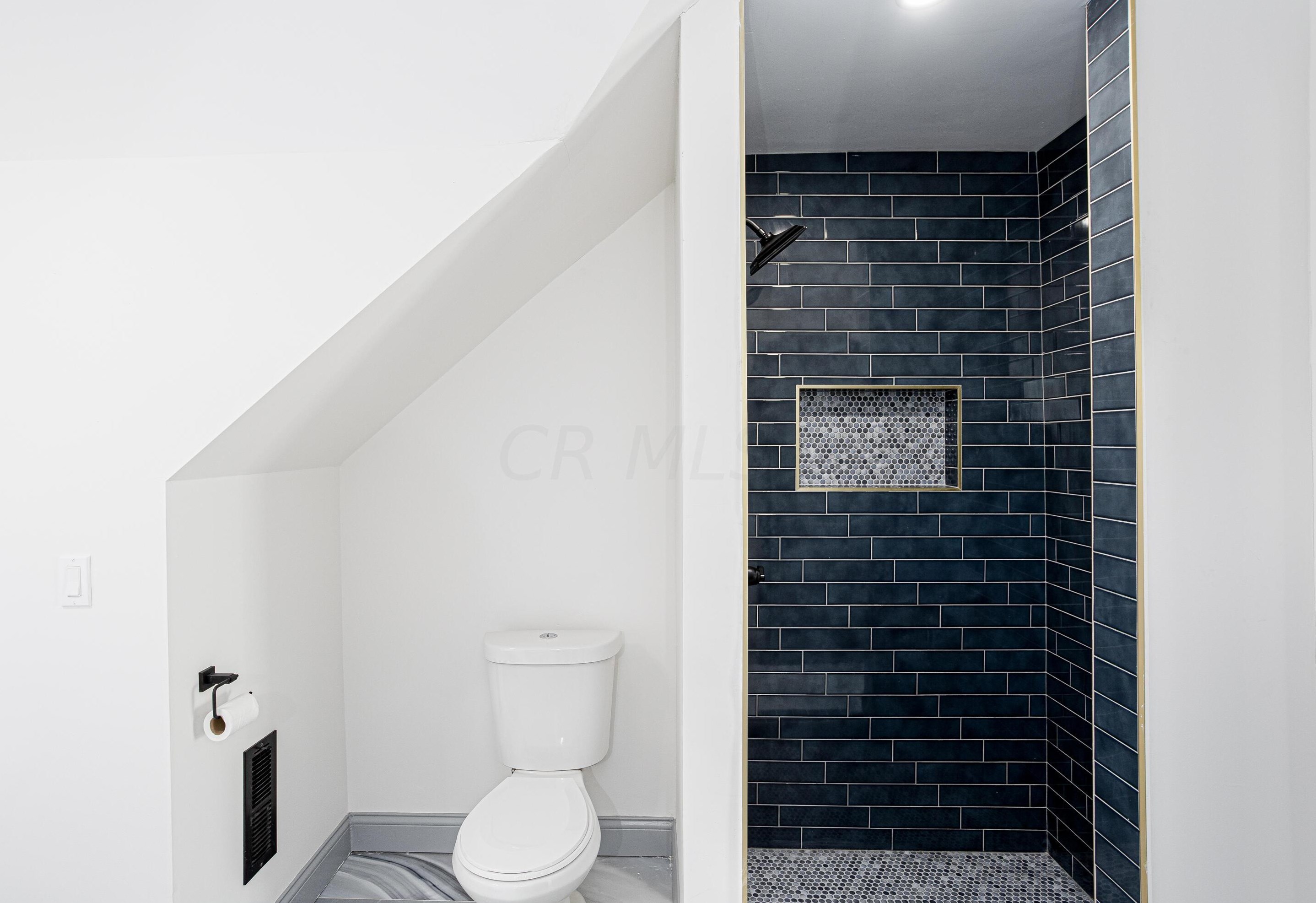 609 Gilbert St, Columbus OH  43205-2616 exterior