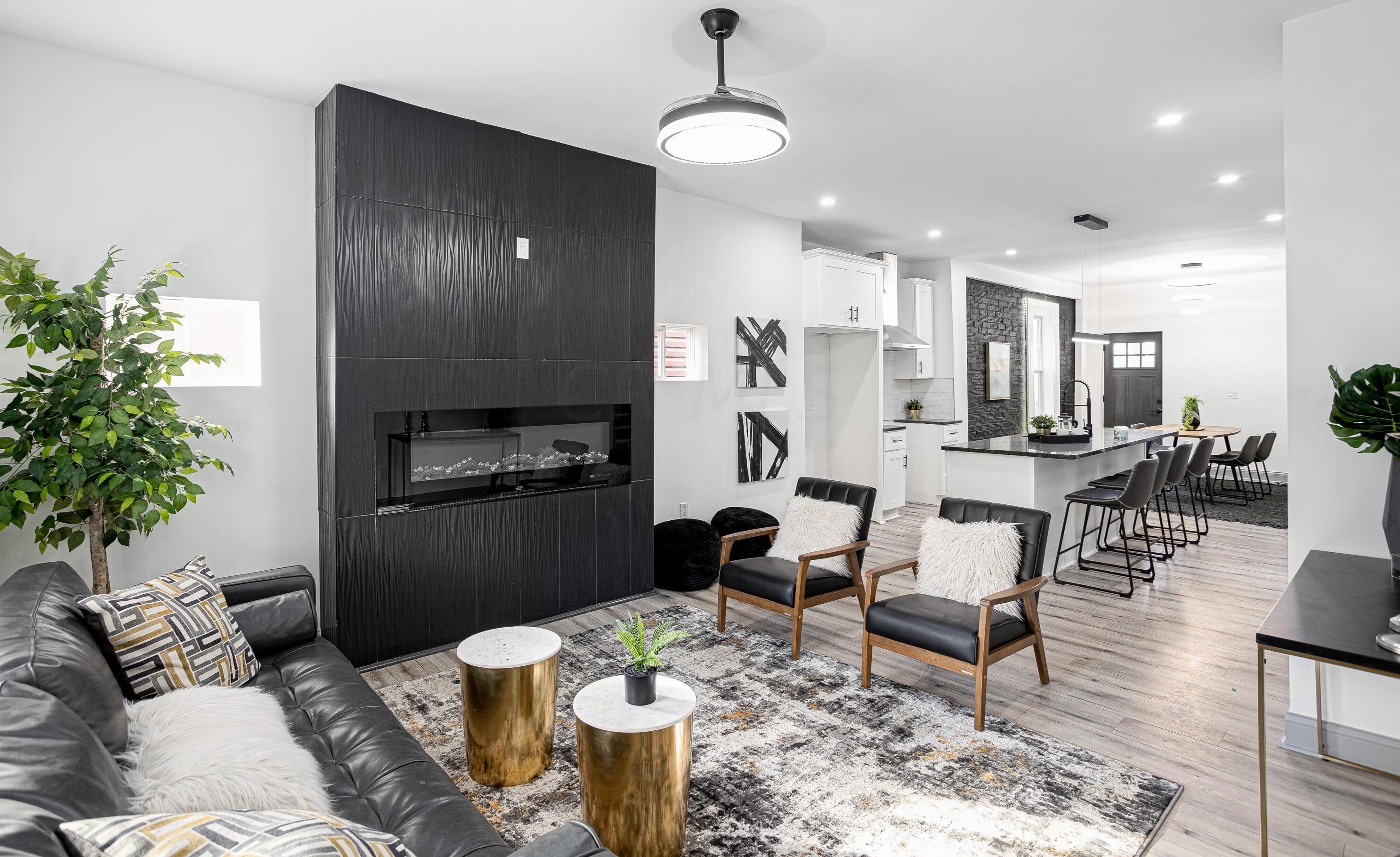 609 Gilbert St, Columbus OH  43205-2616 exterior