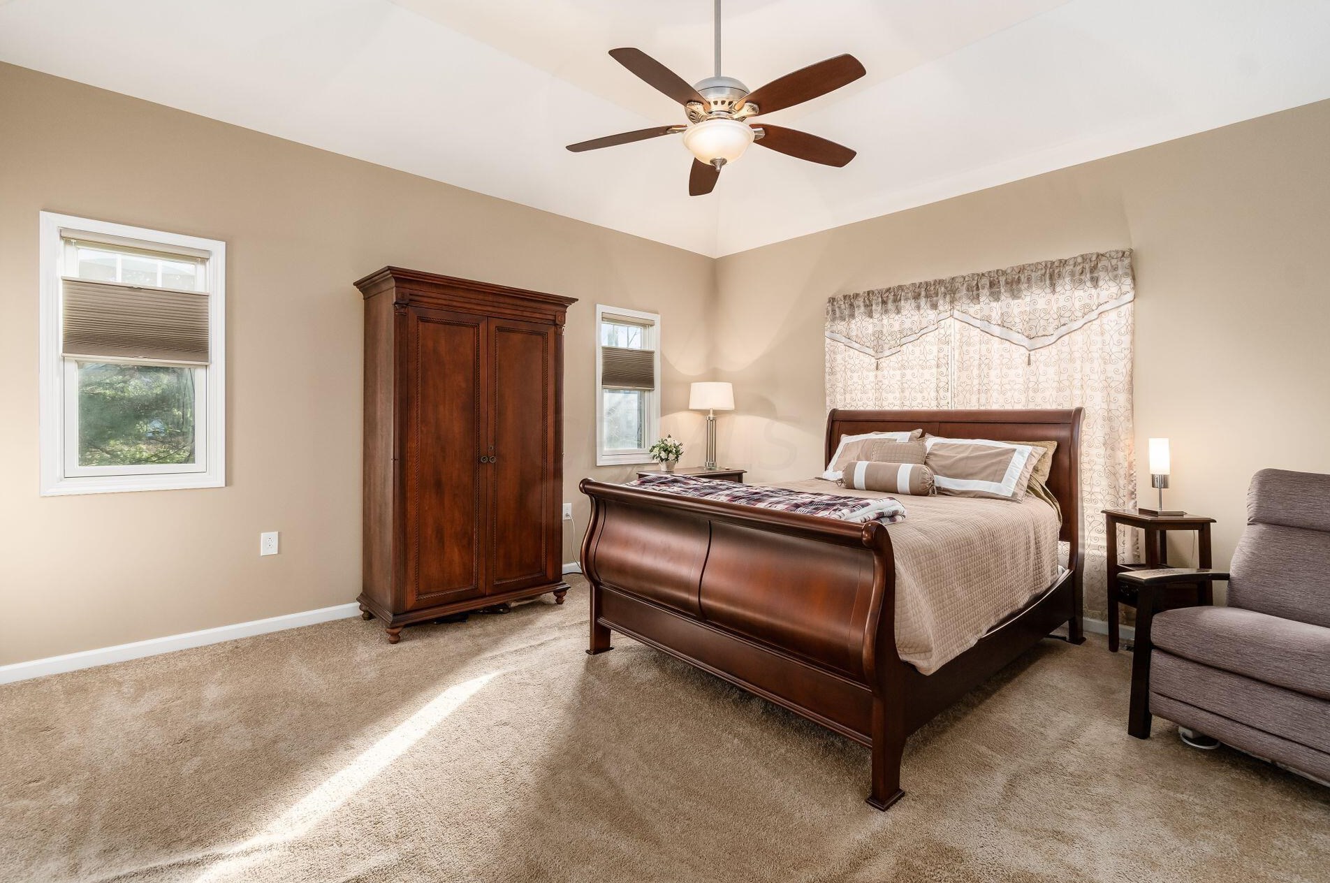 3977 Chelsea Brg Ln, Columbus OH 43230 exterior