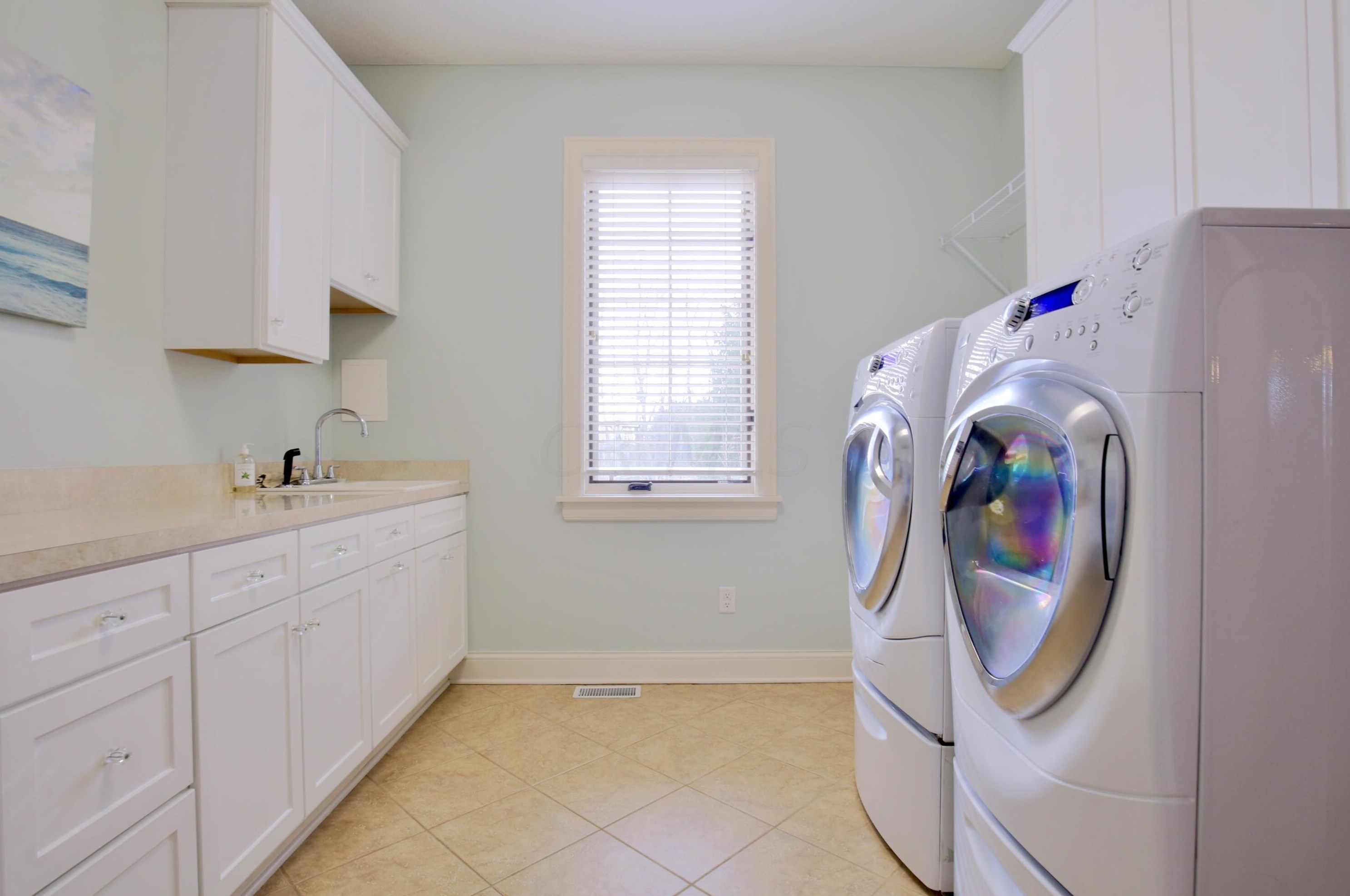 1503 Mdw Dr, Lancaster OH 43130-8280 exterior