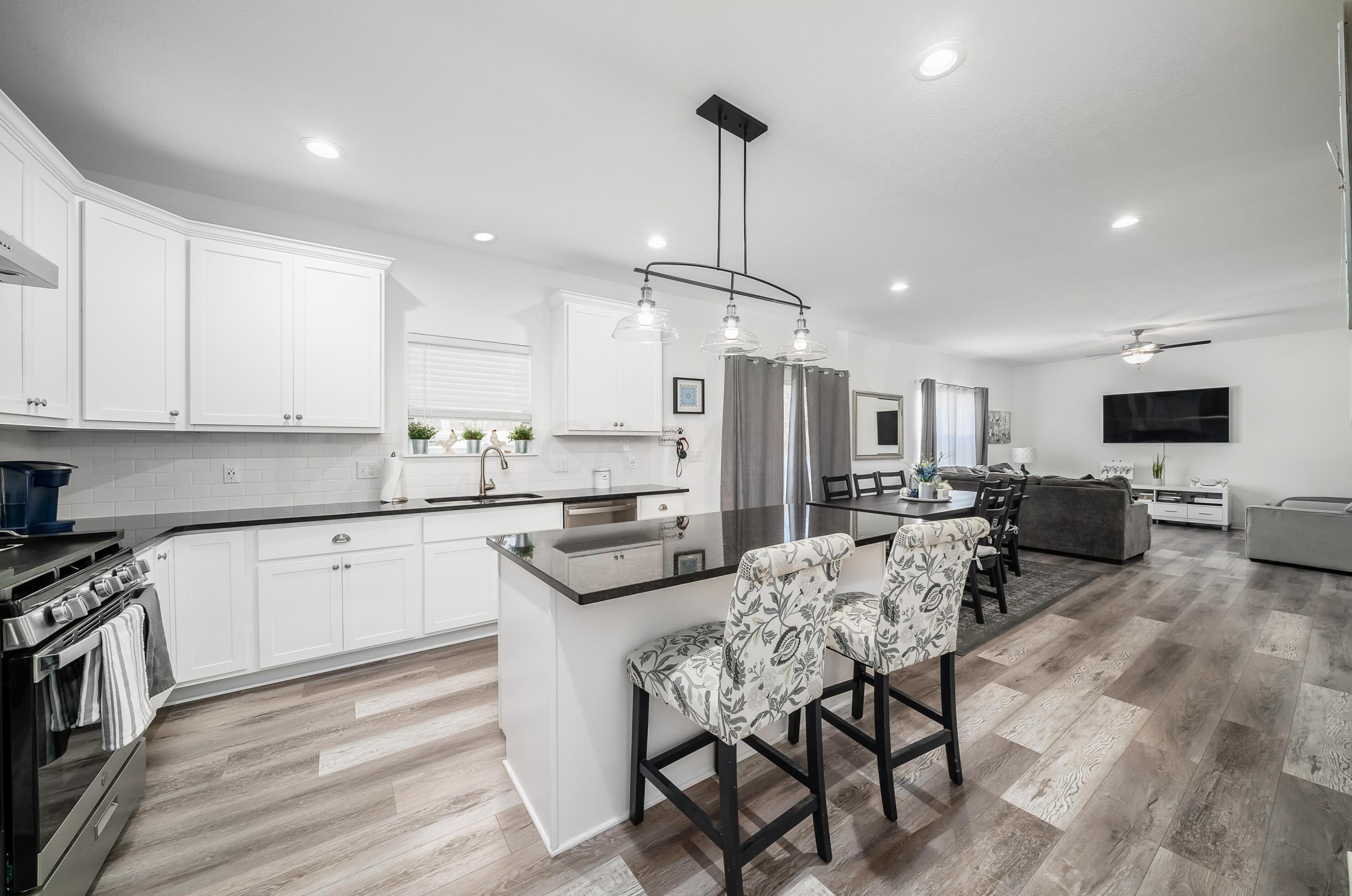 3766 Earl Ave, Columbus OH 43219-3620 exterior