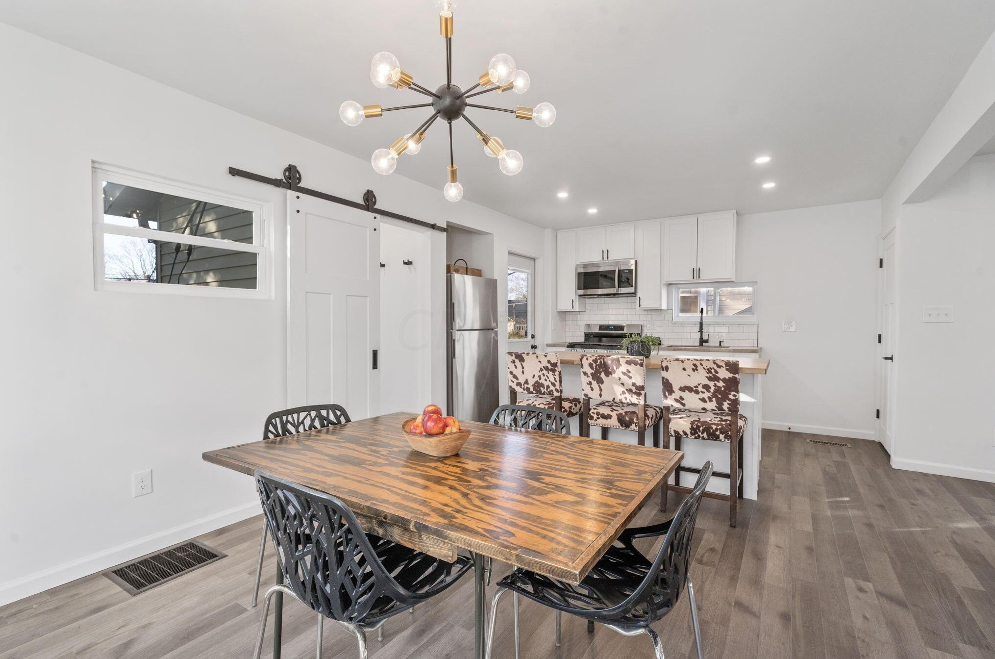 1521 Maynard Ave, Columbus OH 43202-2941 exterior