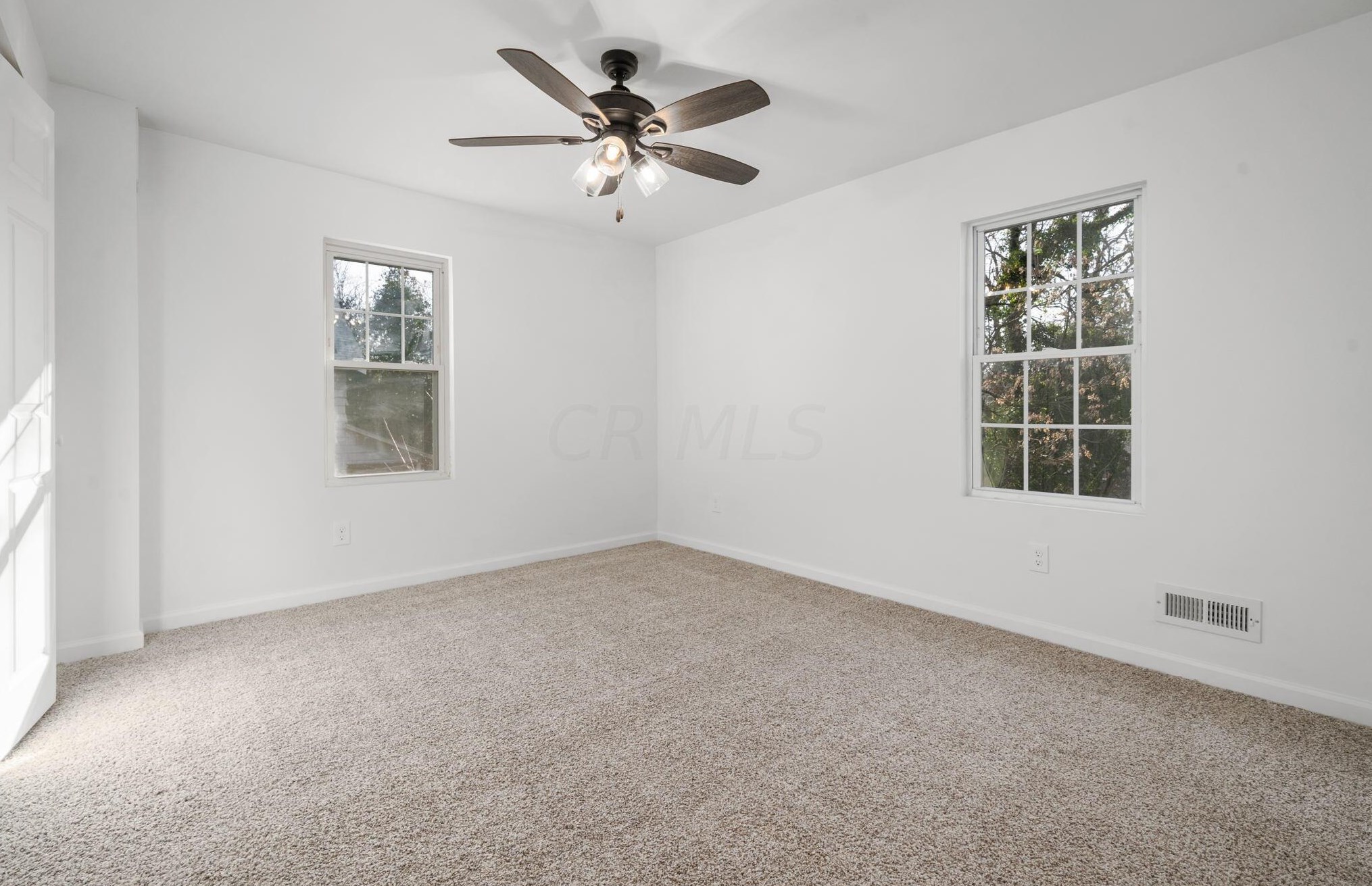 1521 Maynard Ave, Columbus OH 43202-2941 exterior