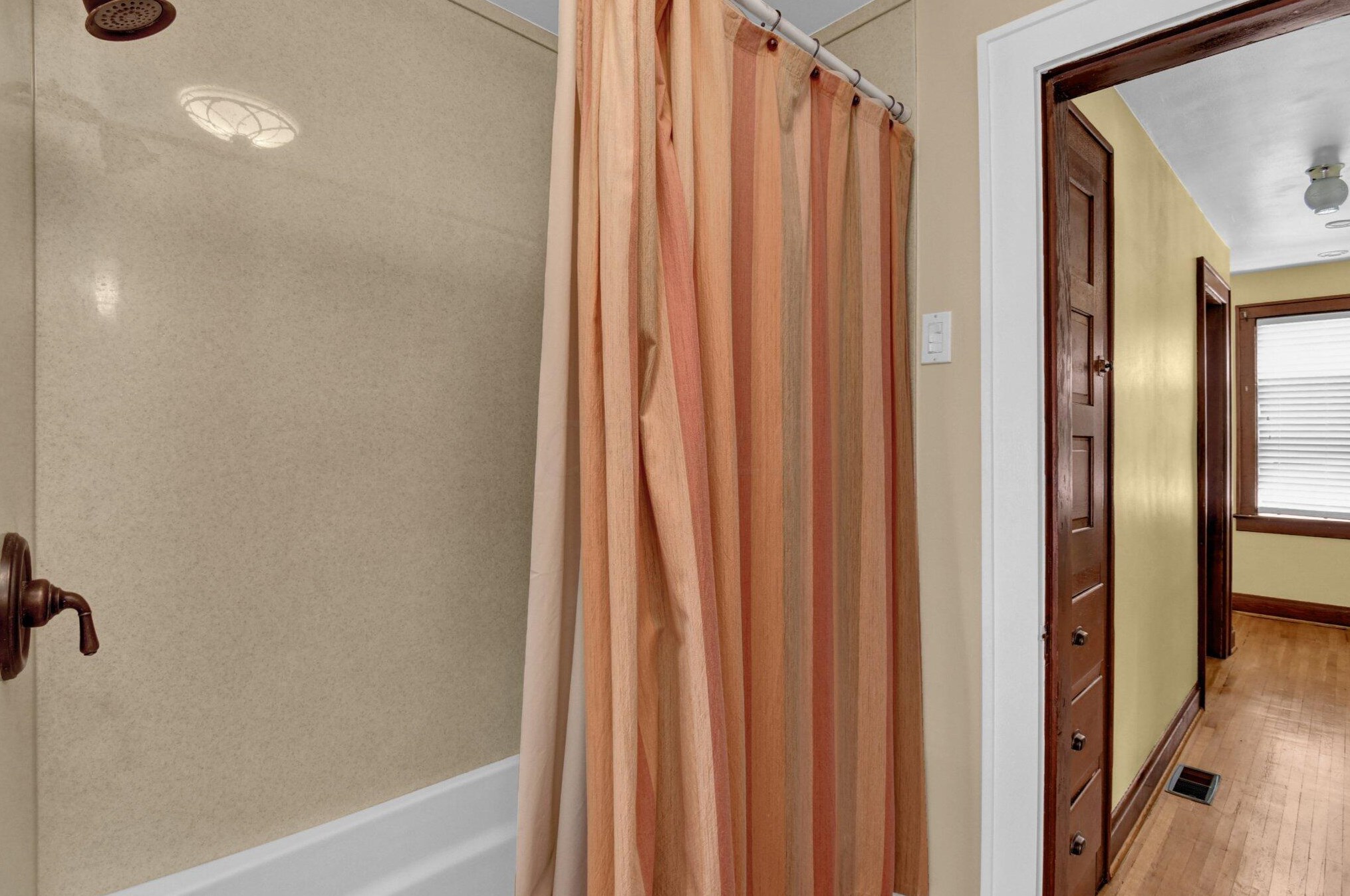 519 Milford Ave, Columbus OH 43202-1311 exterior