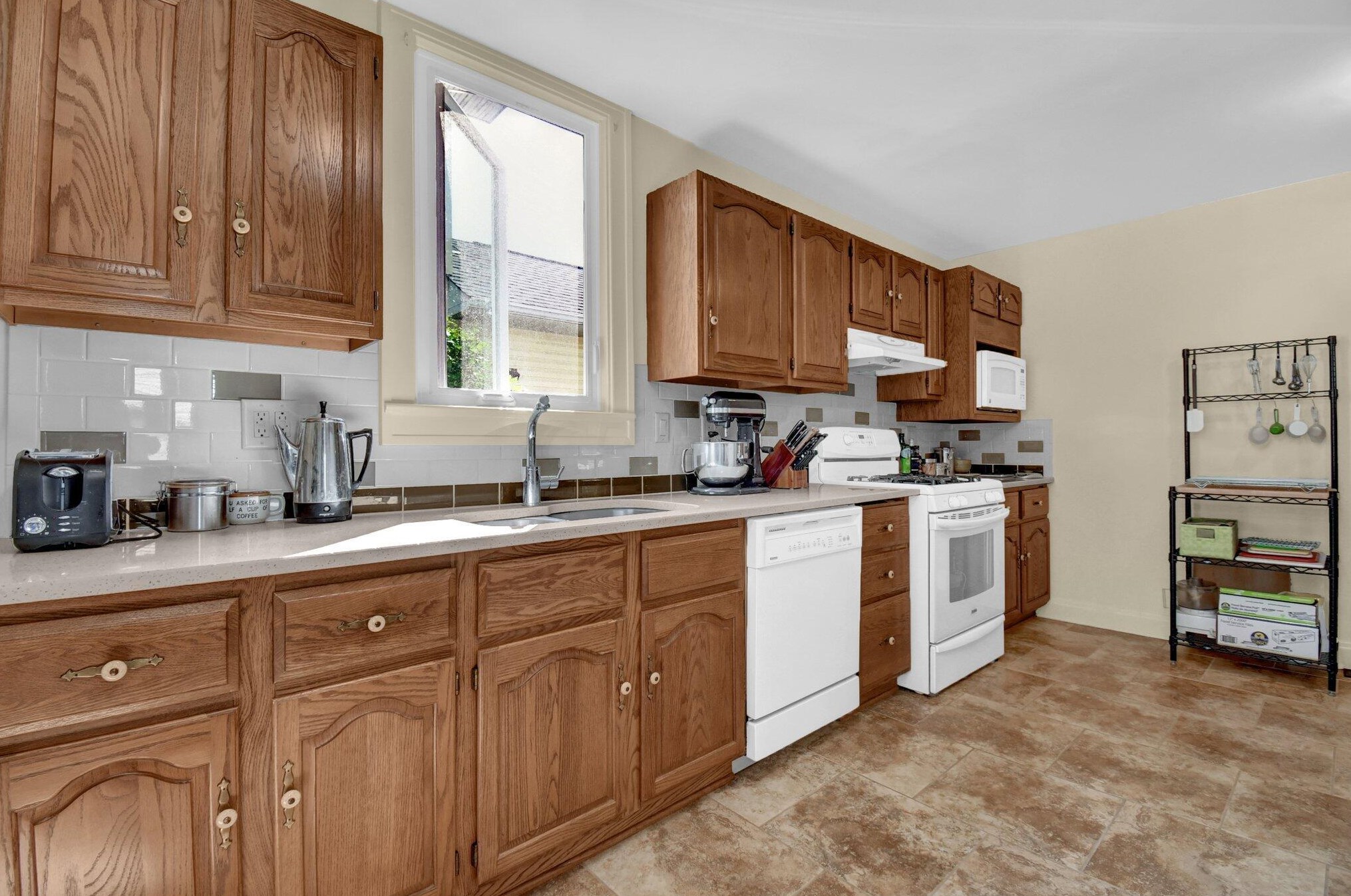 519 Milford Ave, Columbus OH 43202-1311 exterior