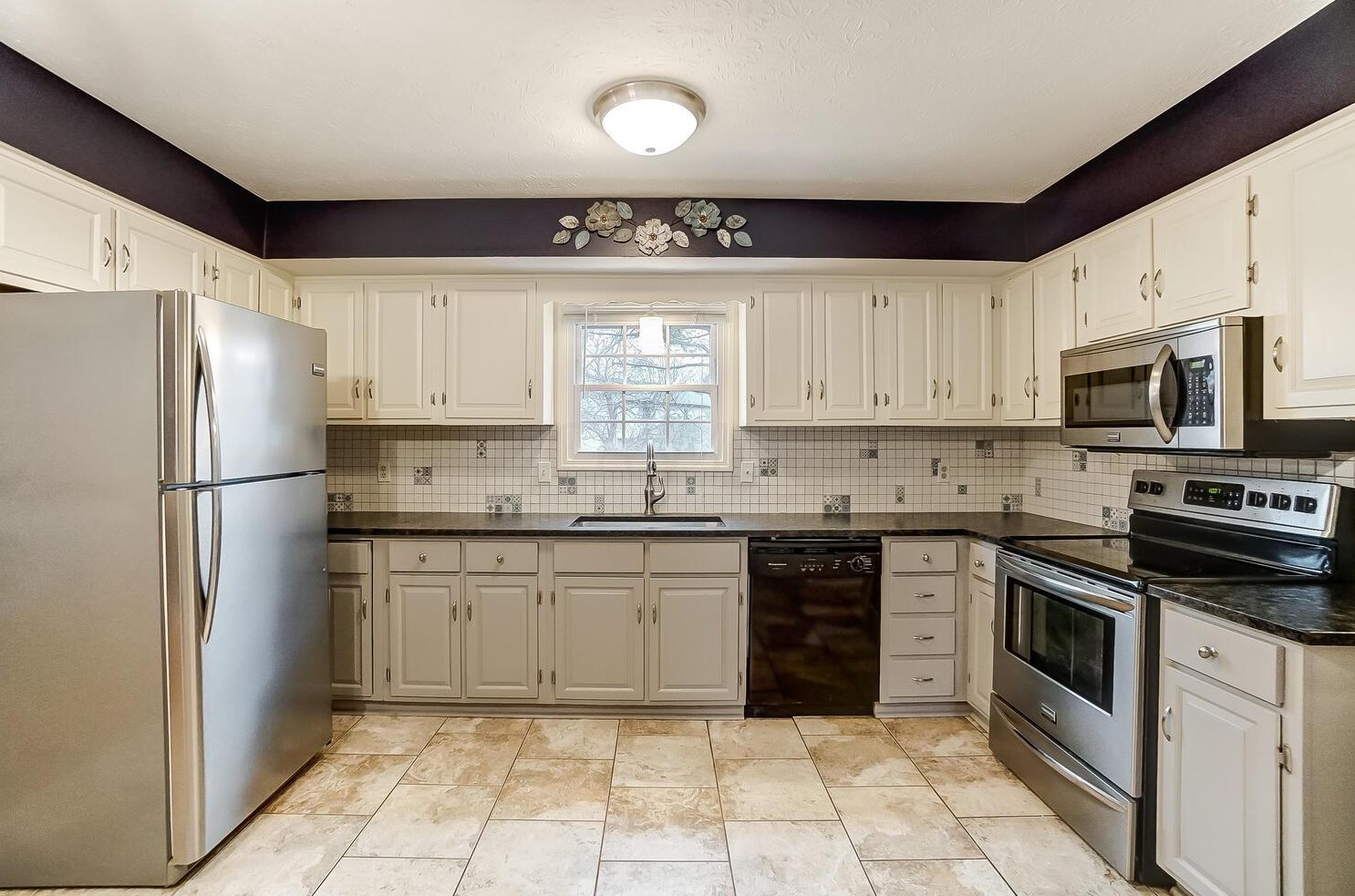 1787 Hillandale Ave, Columbus OH 43229-1442 exterior