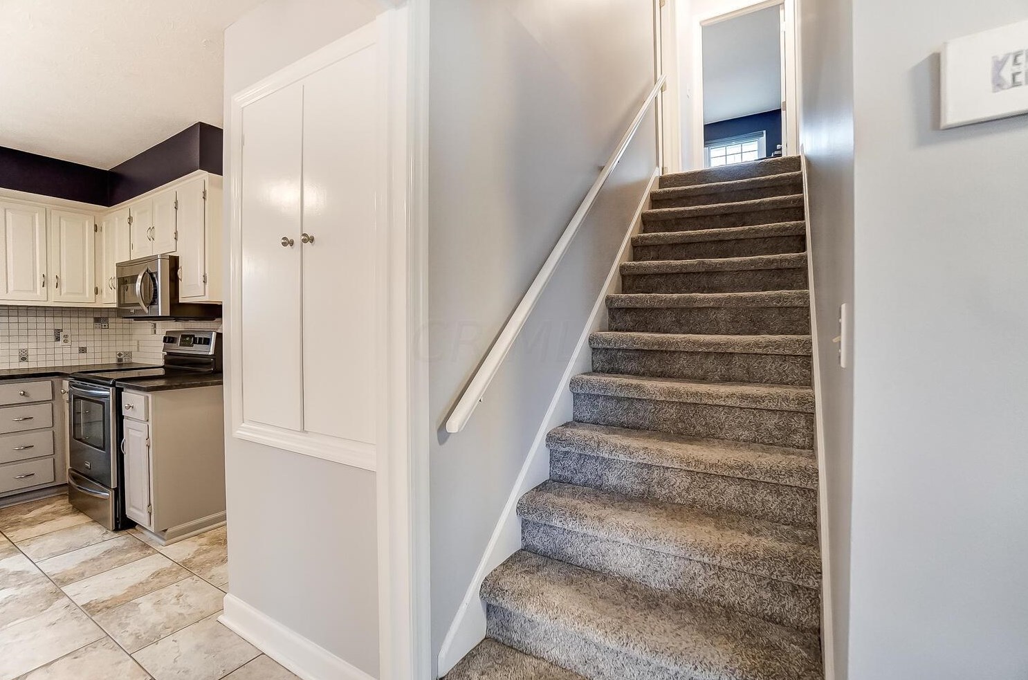 1787 Hillandale Ave, Columbus OH 43229-1442 exterior