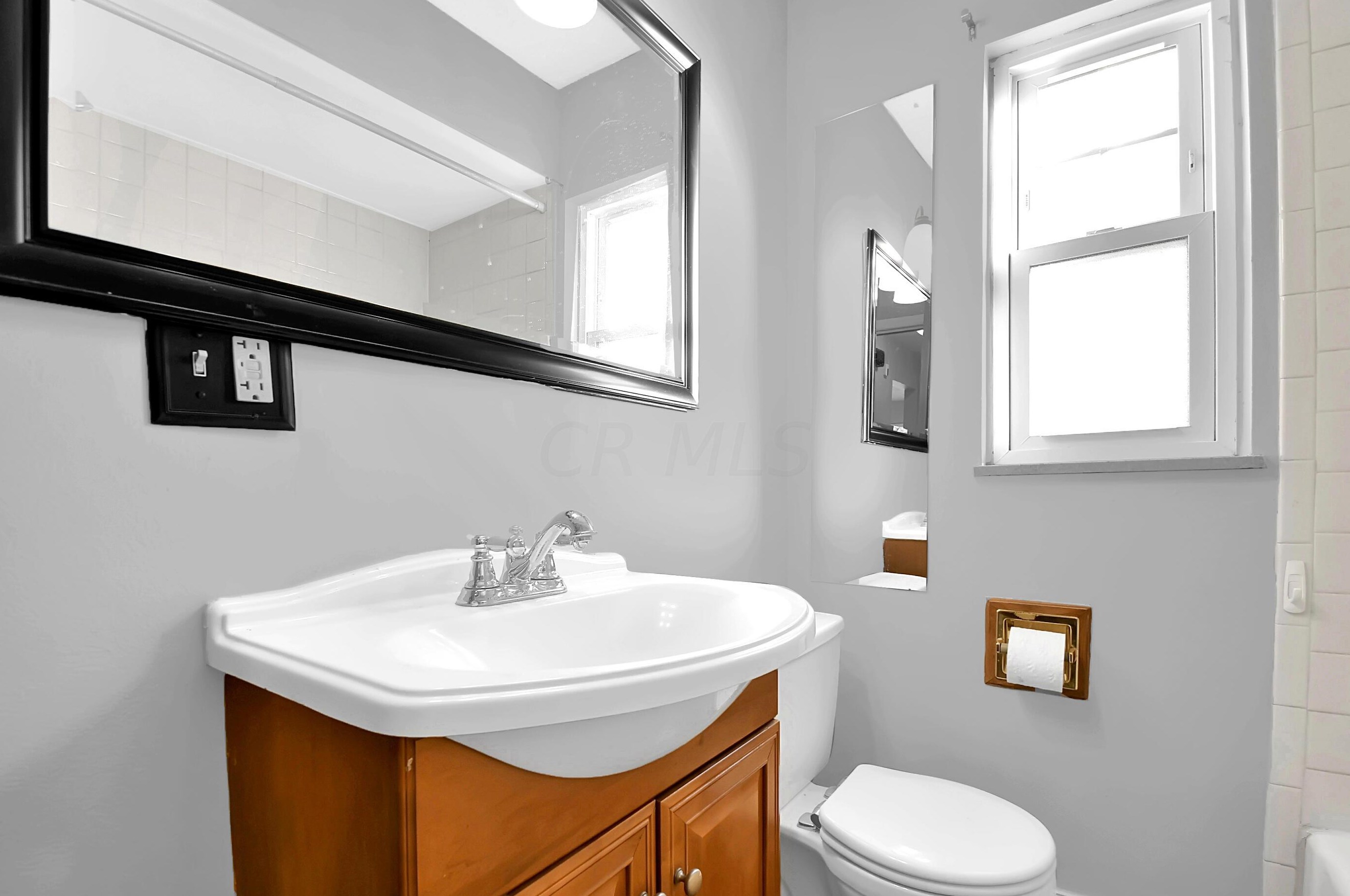 502 Derrer Rd, Columbus OH 43204-1145 exterior