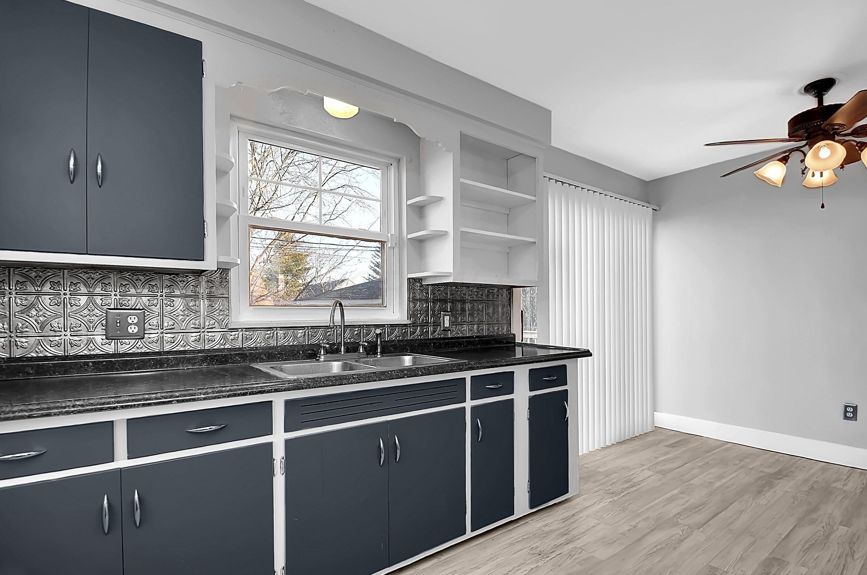 502 Derrer Rd, Columbus OH 43204-1145 exterior