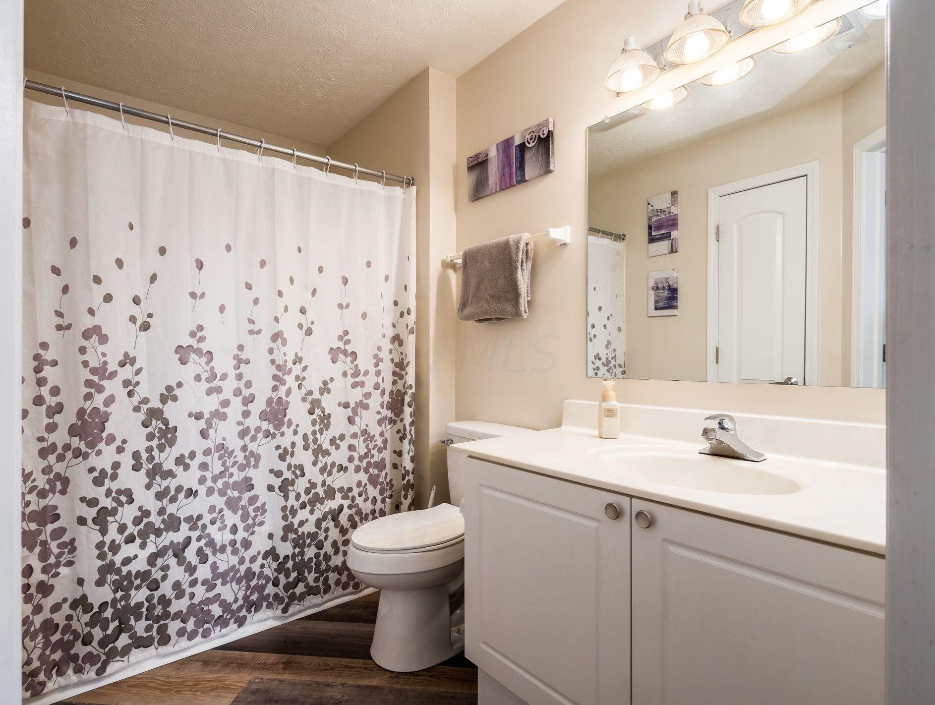 1955 Fortstone Ln, Columbus OH exterior