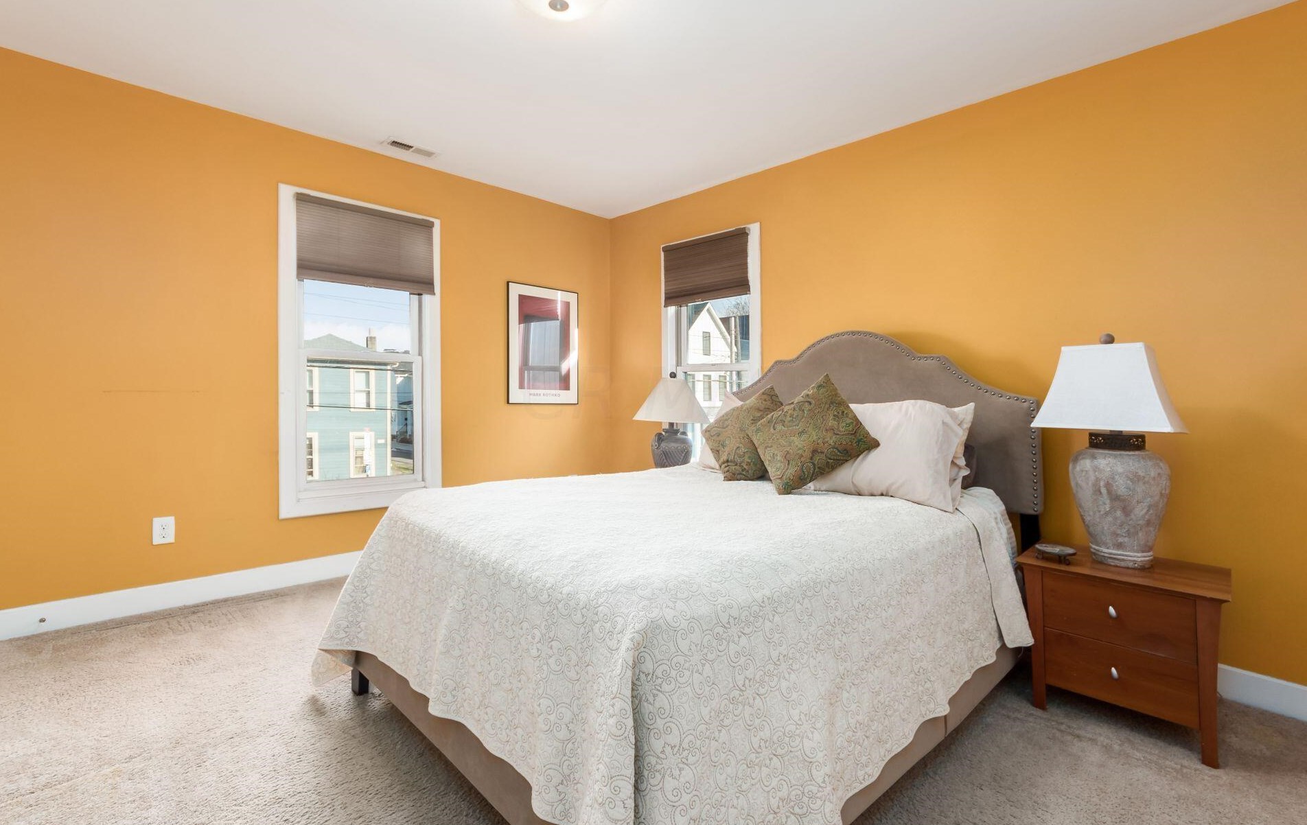 161 4 Ave, Columbus OH 43201-3770 exterior