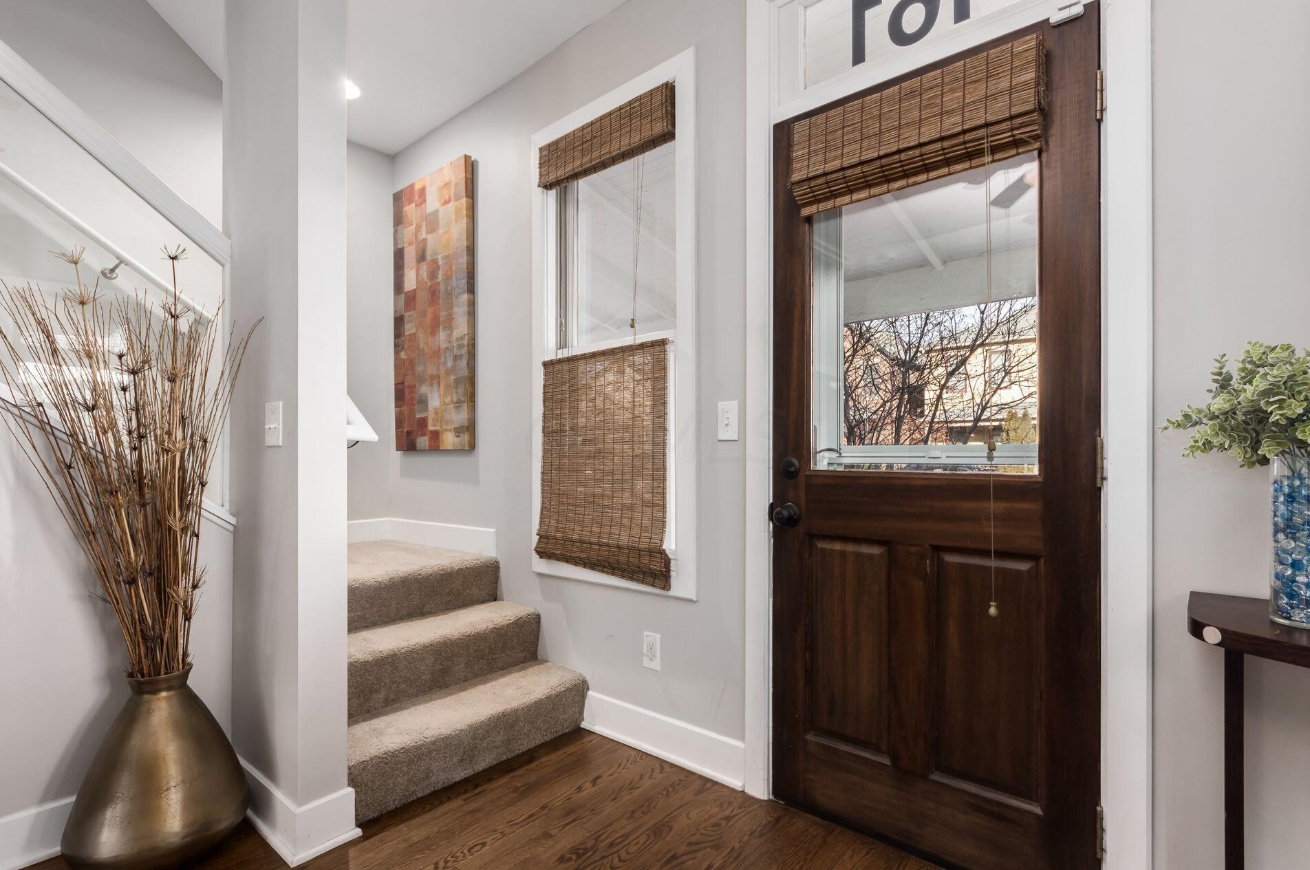 161 4 Ave, Columbus OH 43201-3770 exterior