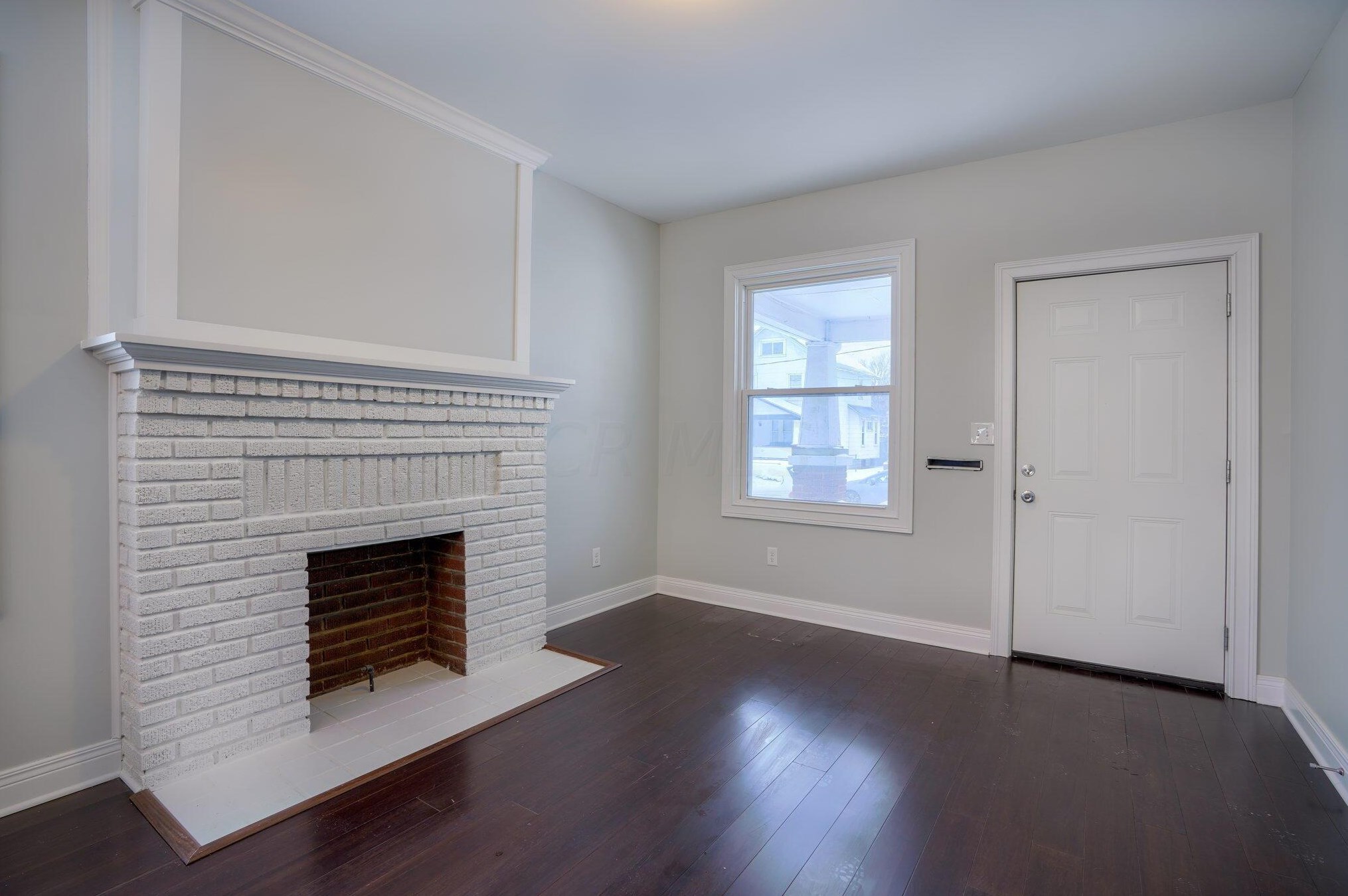 320 Clarendon Ave, Columbus OH 43223-1052 exterior