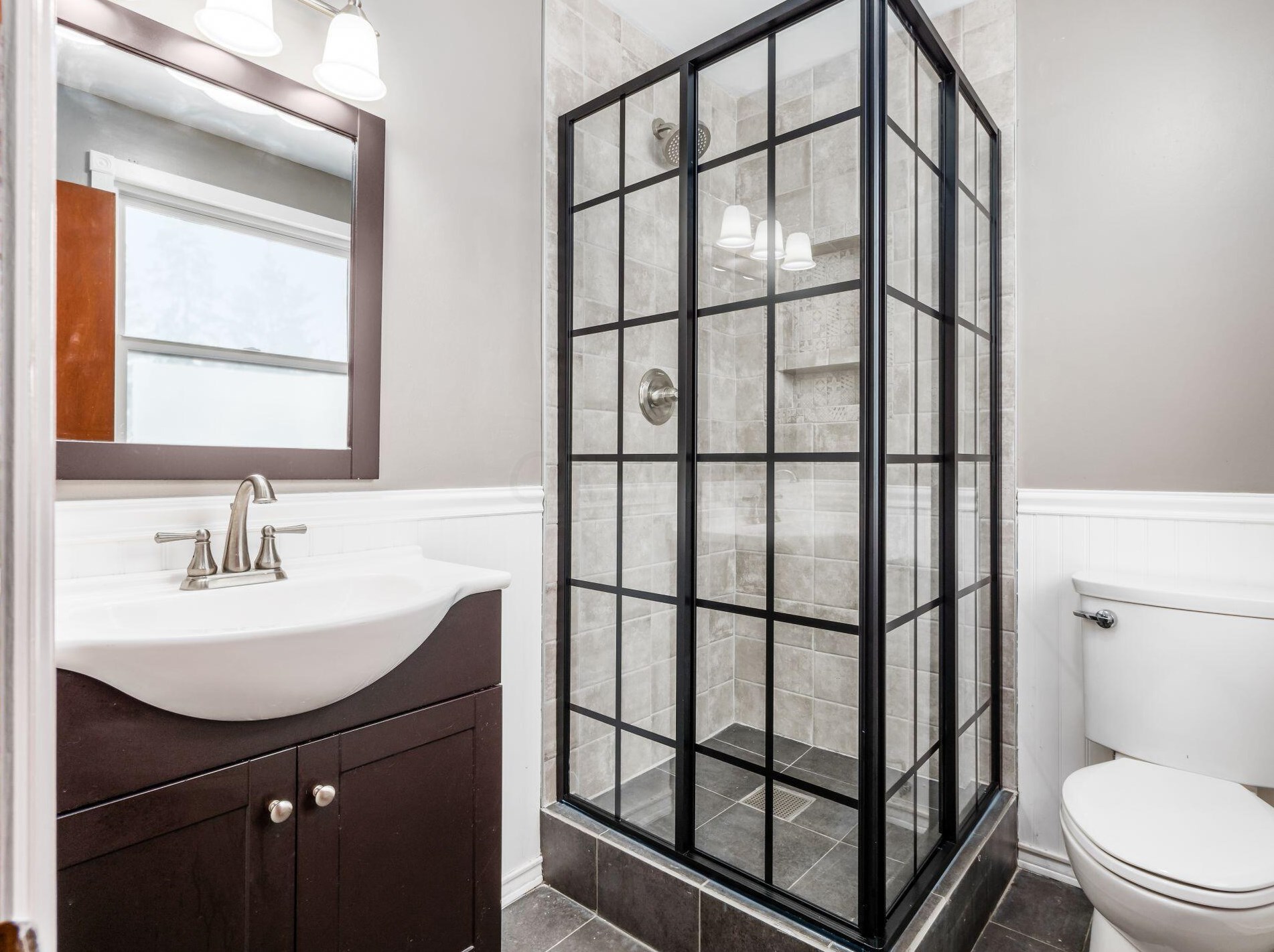 953 Larkstone, Columbus OH 43235-3422 exterior