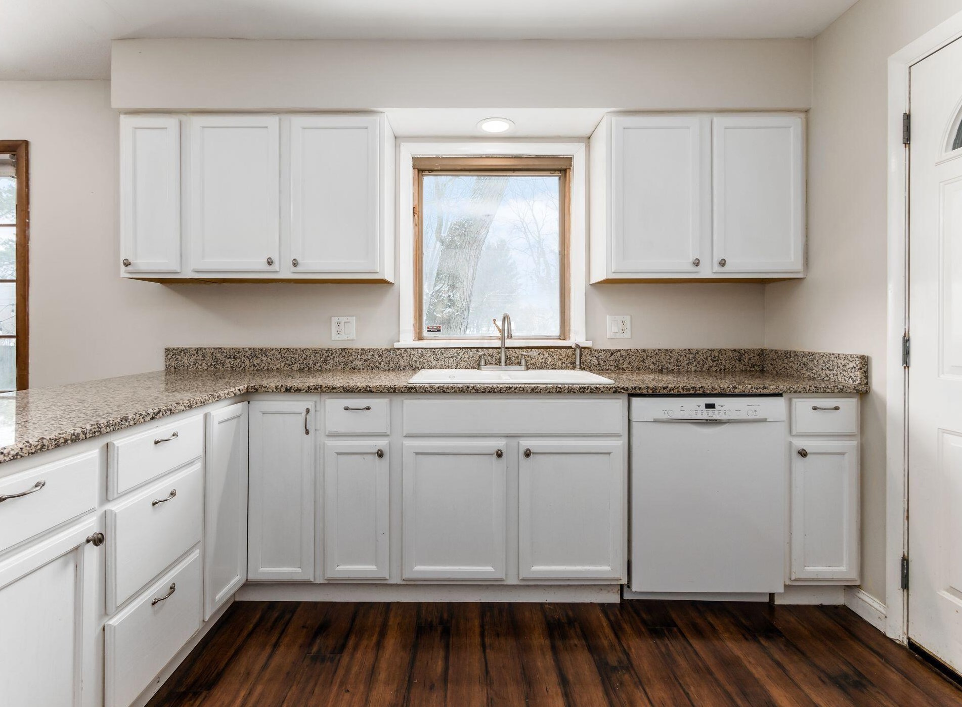 953 Larkstone, Columbus OH 43235-3422 exterior