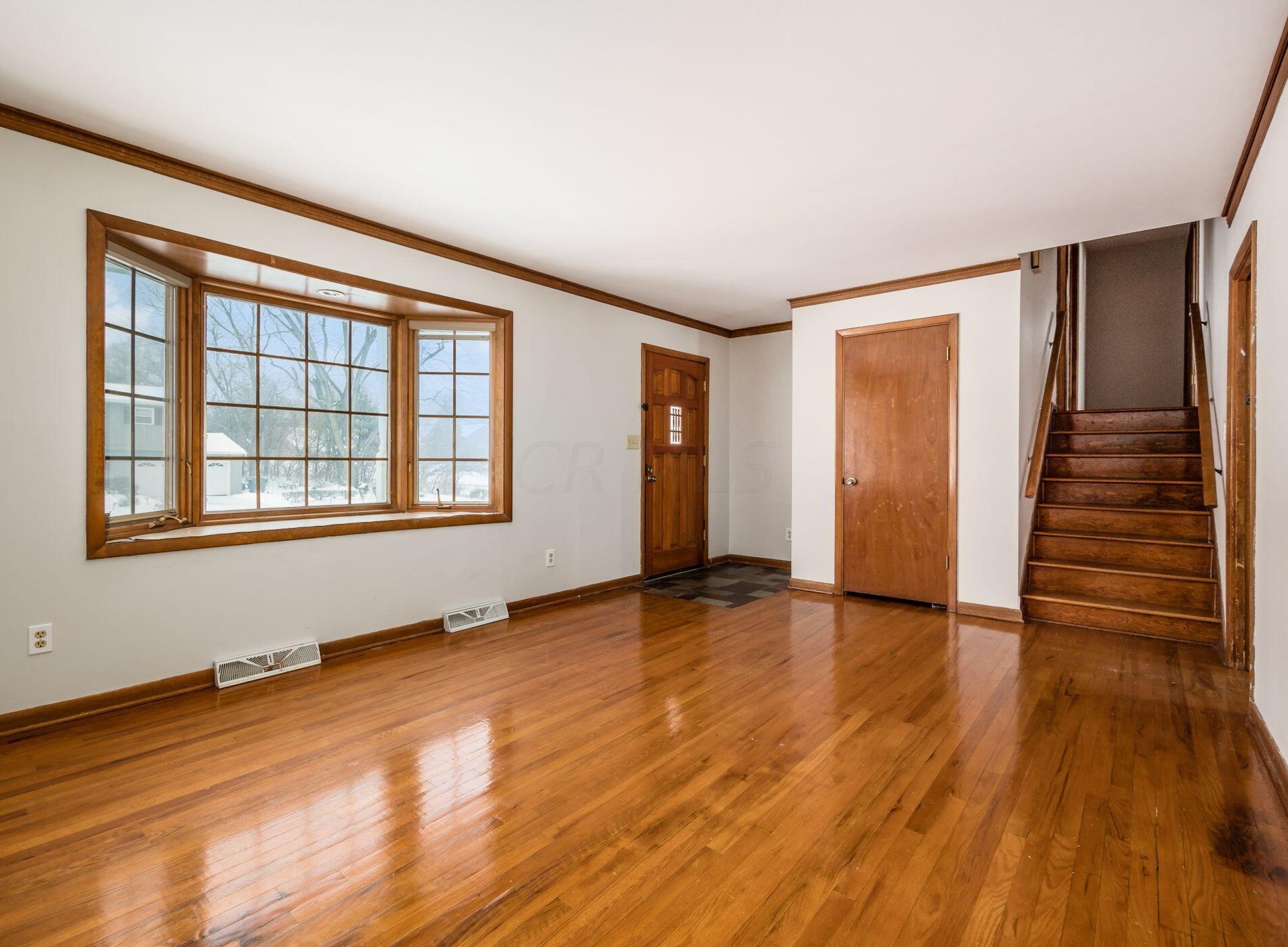 953 Larkstone, Columbus OH 43235-3422 exterior