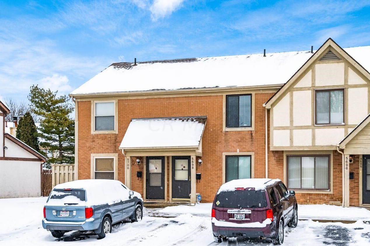 5698 Jousting Ln, Columbus OH  43231-2965 exterior