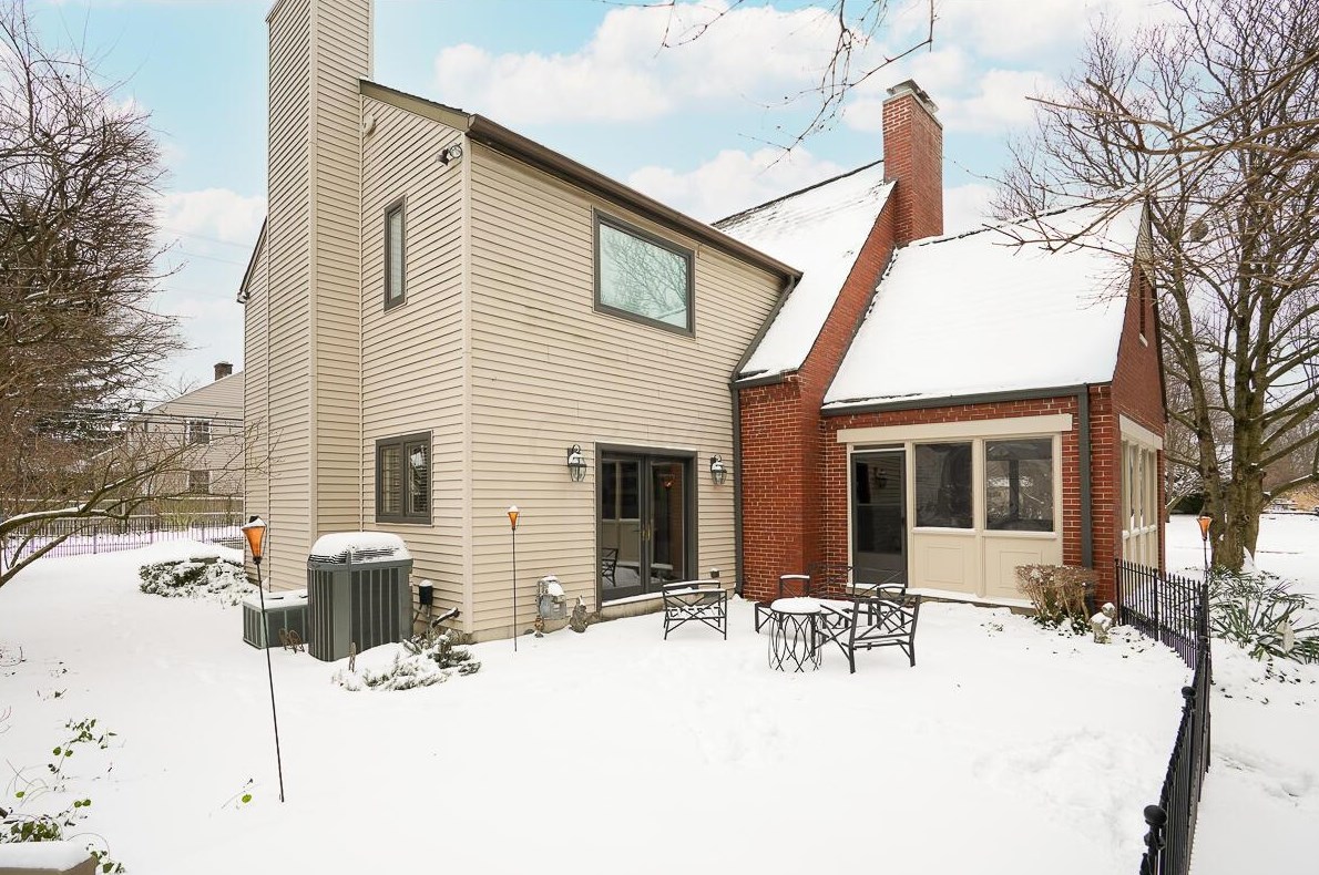 1475 Essex Rd, Columbus OH 43221-3841 exterior