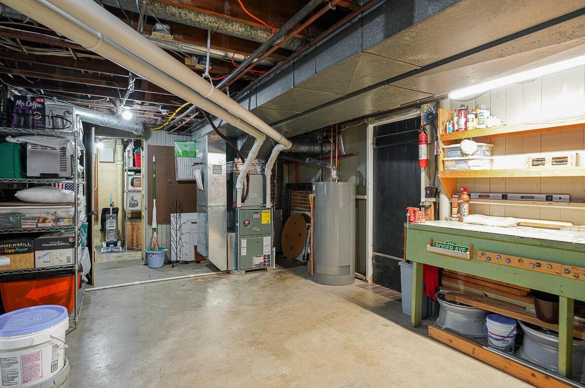 1475 Essex Rd, Columbus OH 43221-3841 exterior