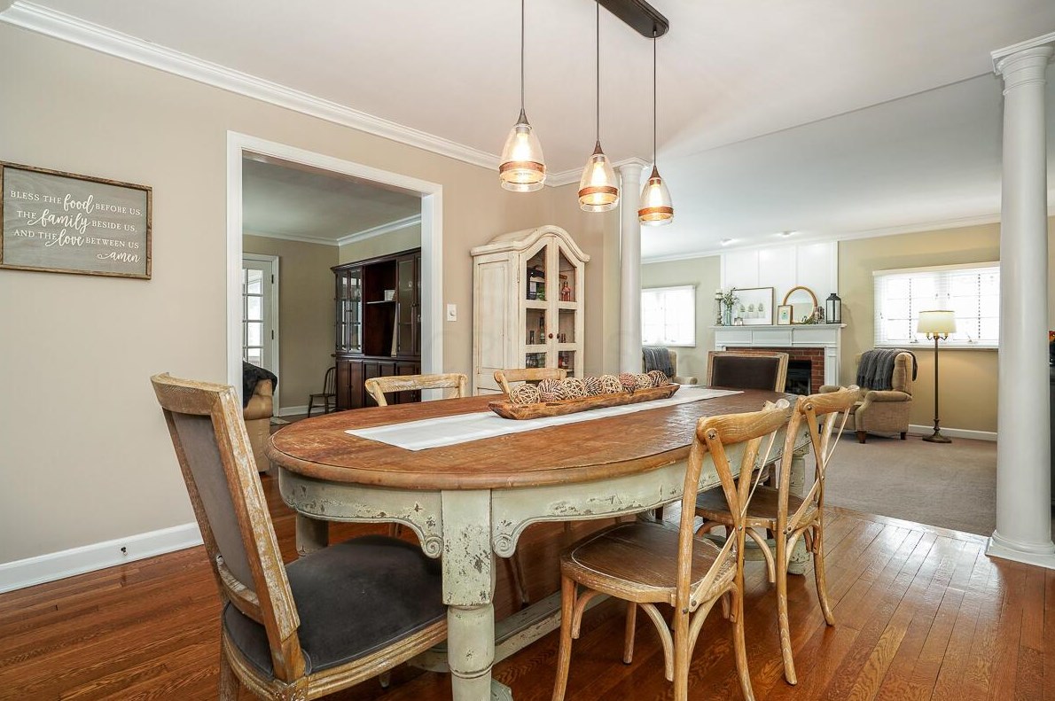 1475 Essex Rd, Columbus OH 43221-3841 exterior