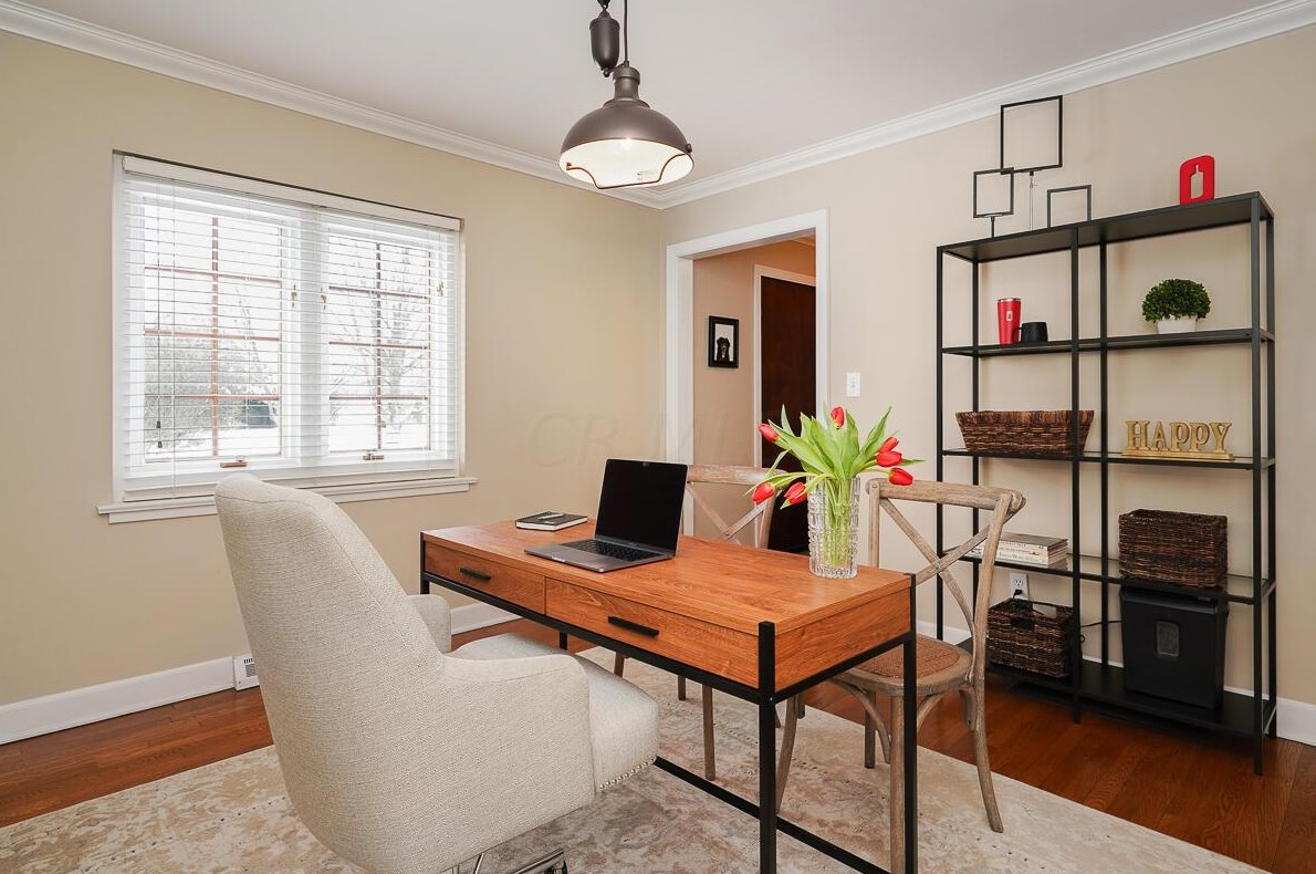 1475 Essex Rd, Columbus OH 43221-3841 exterior