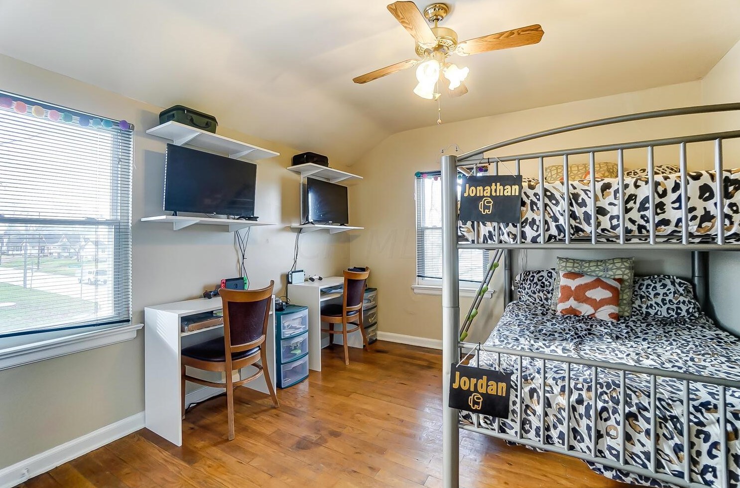 3032 Wicklow Rd, Columbus OH 43204-2554 exterior