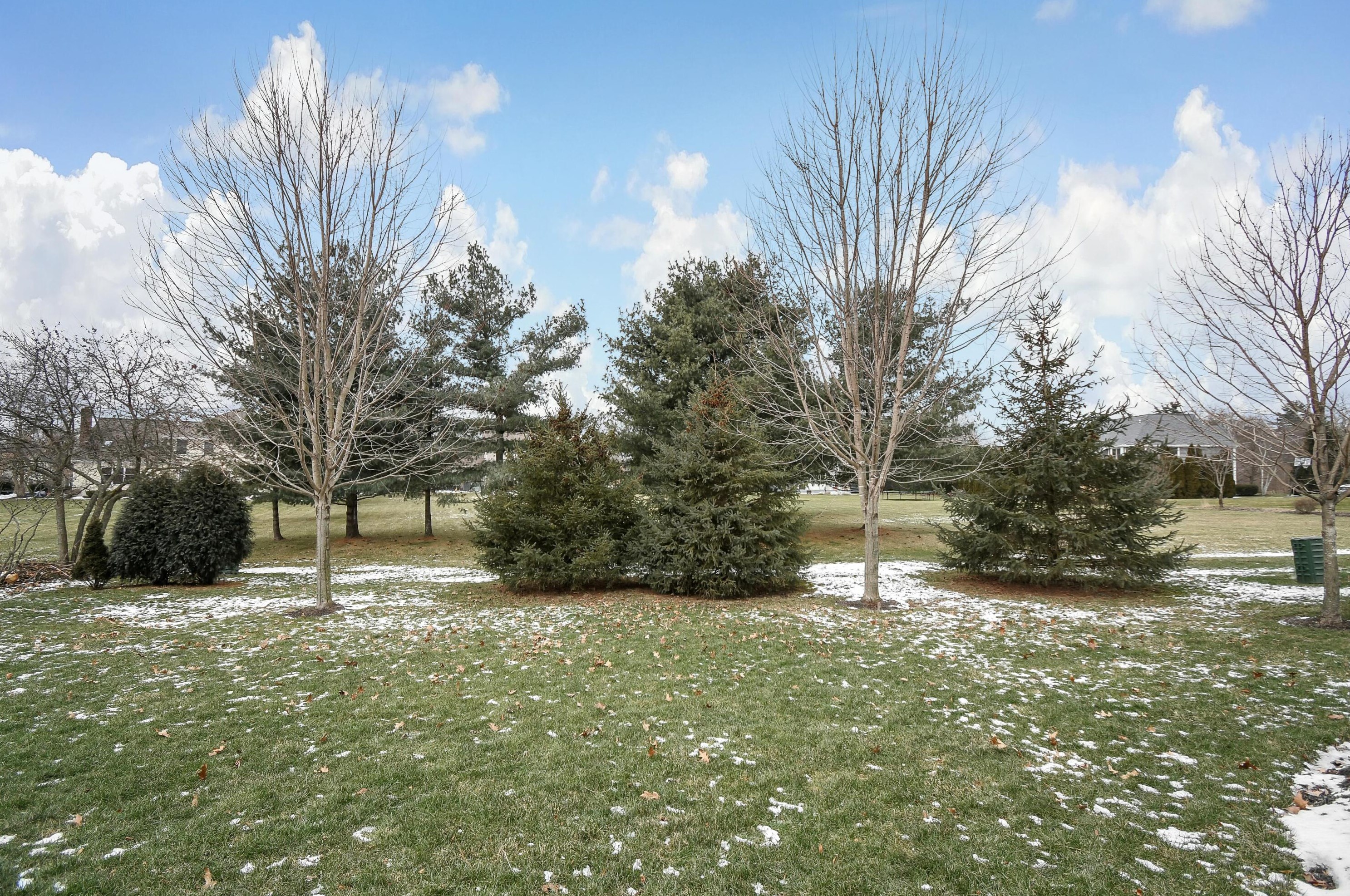 107 Autumn Rush Ct, Columbus OH 43230-8106 exterior