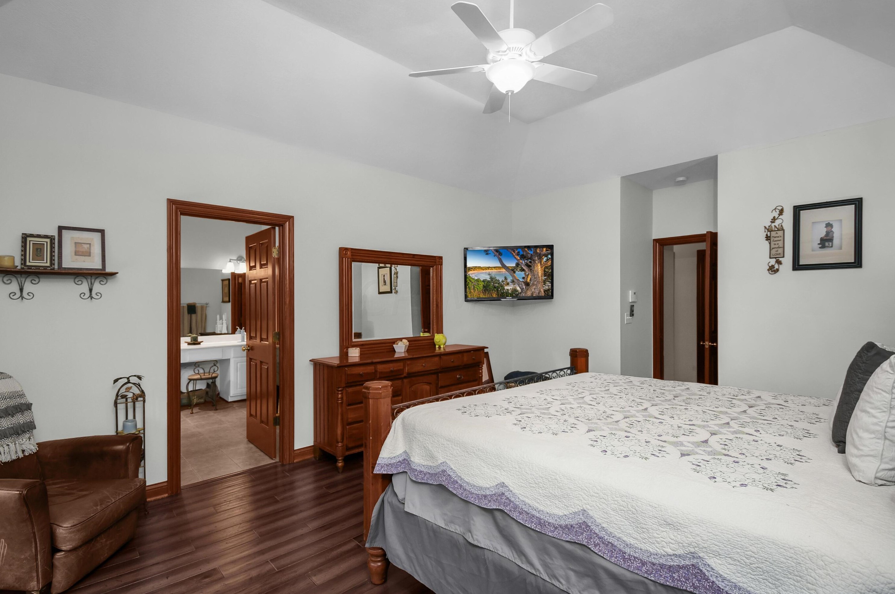 107 Autumn Rush Ct, Columbus OH 43230-8106 exterior