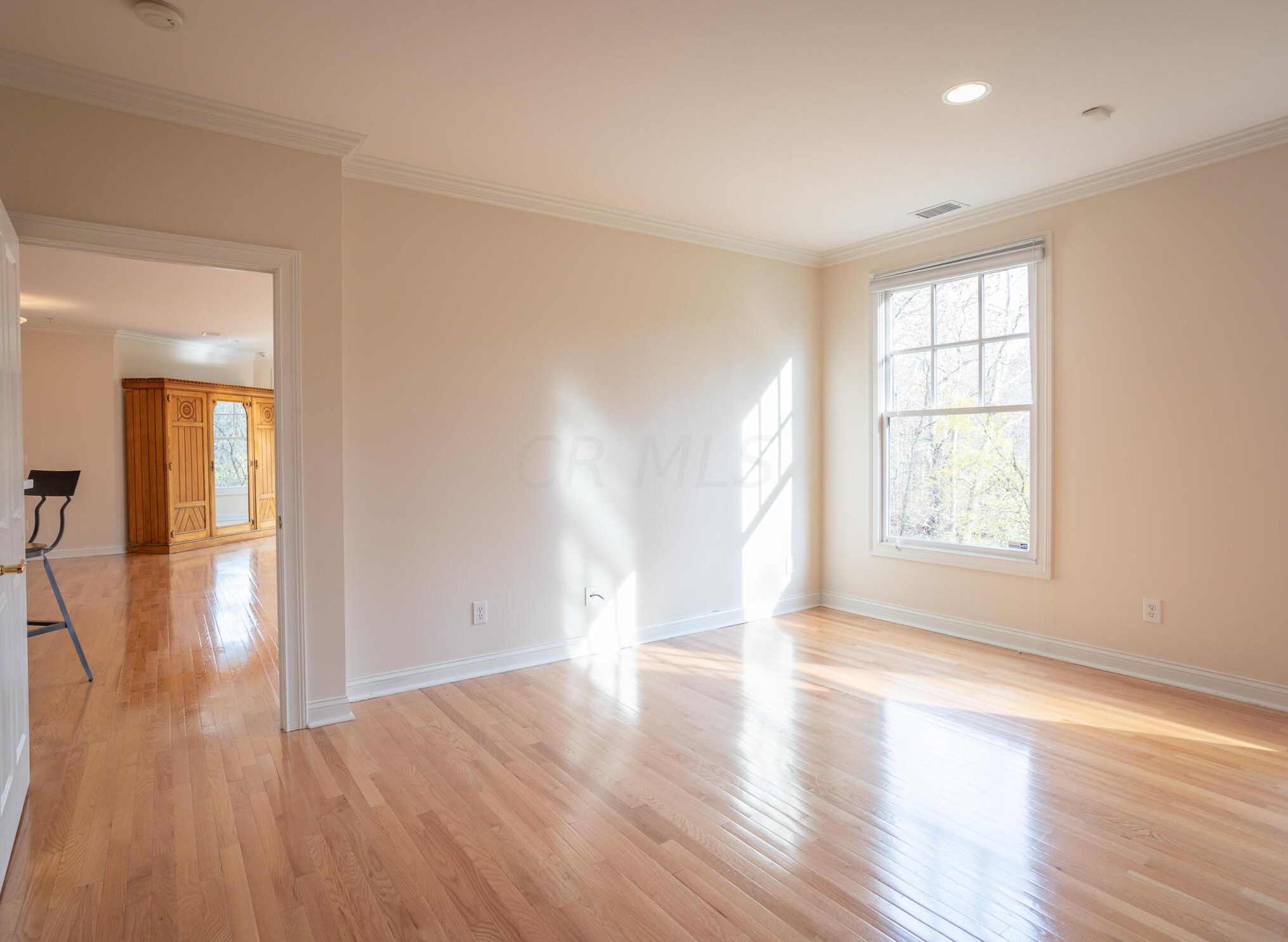 8164 Mt Air Pl, Columbus OH 43235-1358 exterior