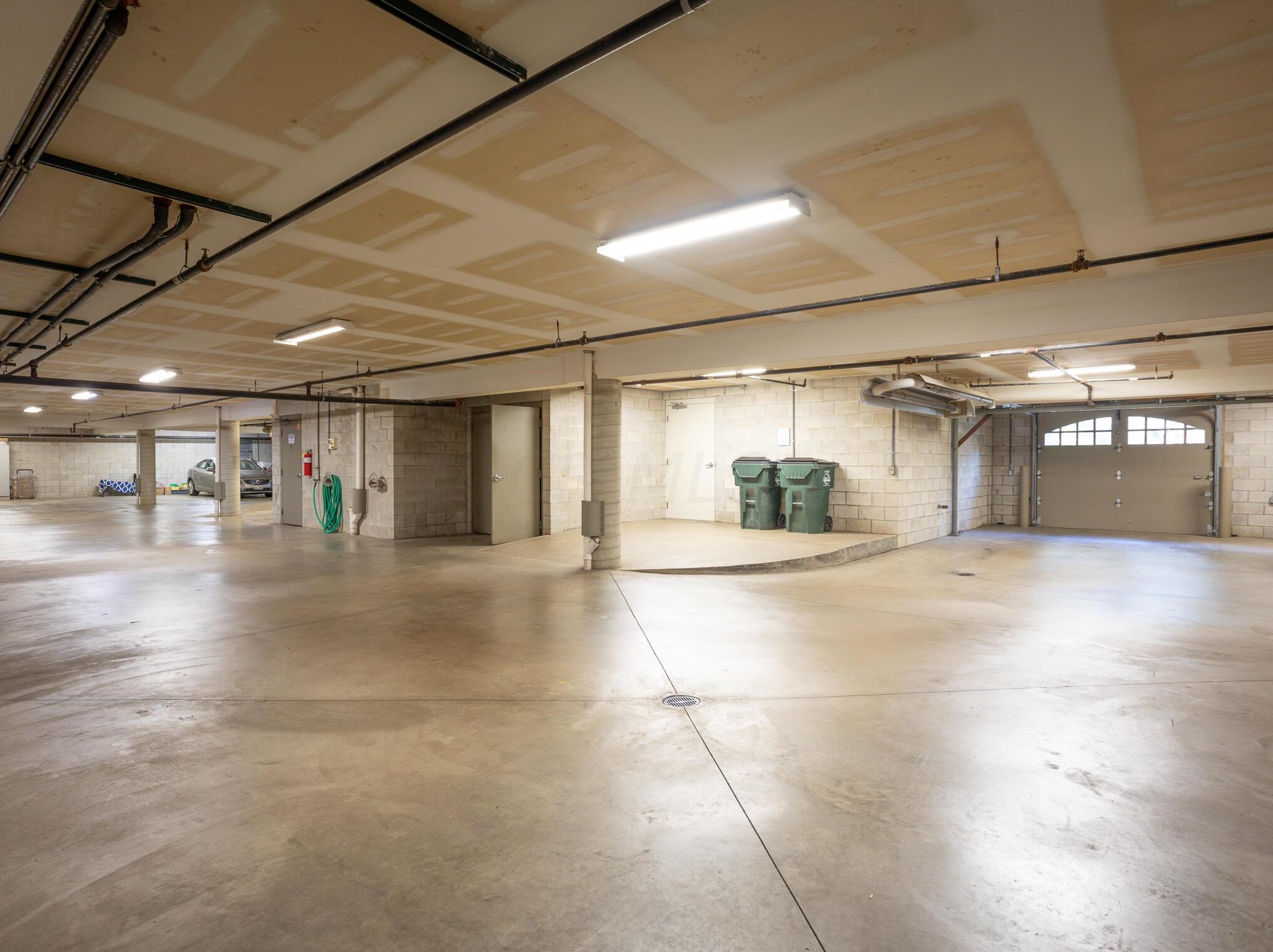 8164 Mt Air Pl, Columbus OH 43235-1358 exterior