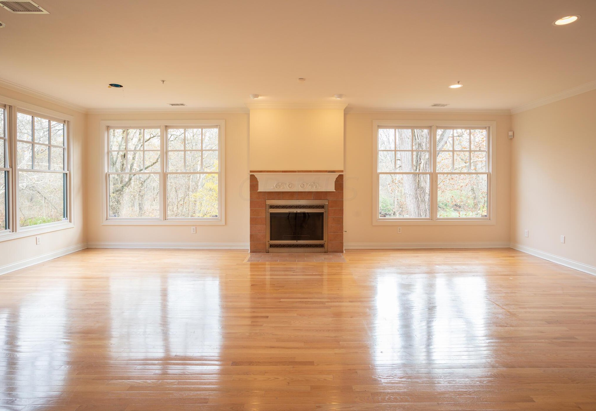 8164 Mt Air Pl, Columbus OH 43235-1358 exterior